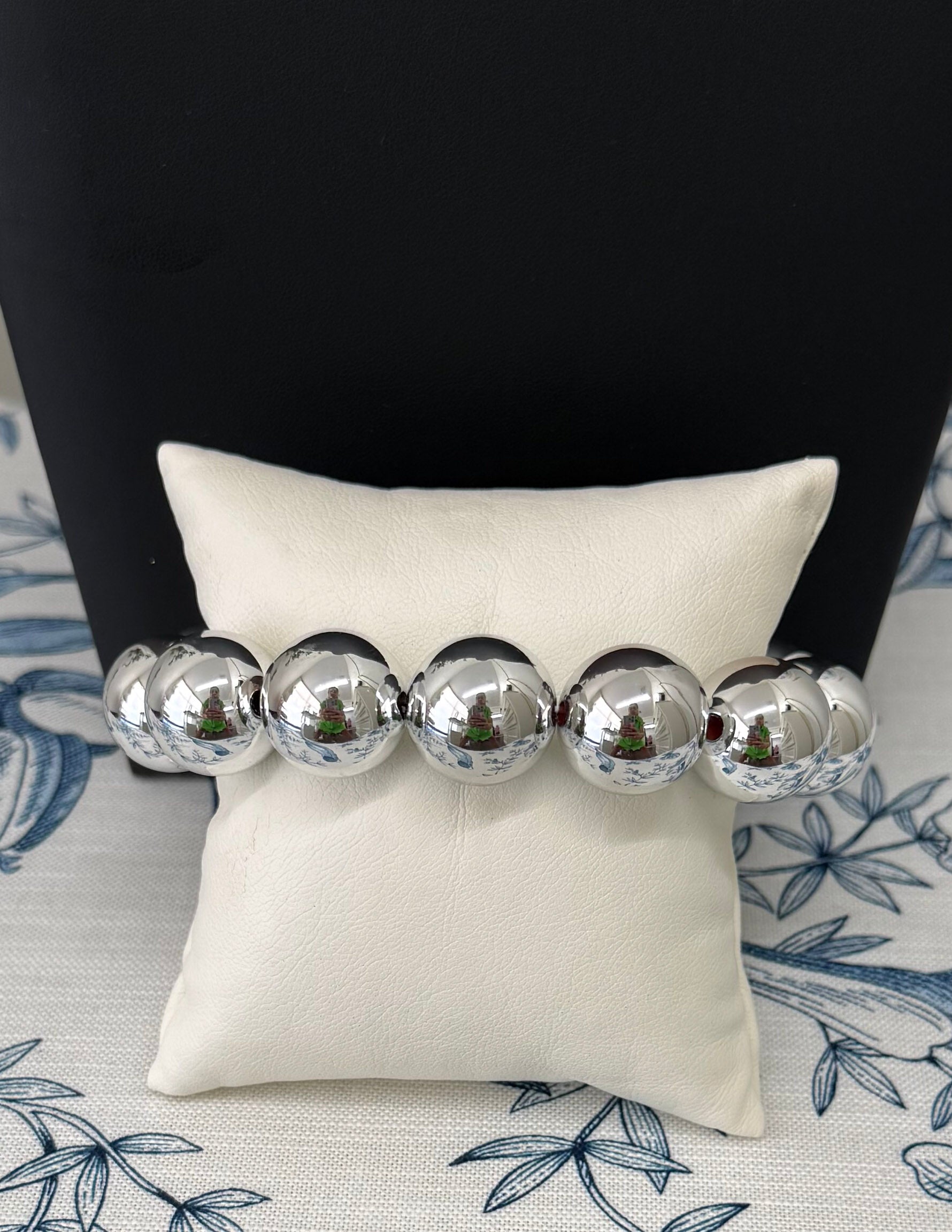 Large Chunky Bracelet-Metallic Silver
