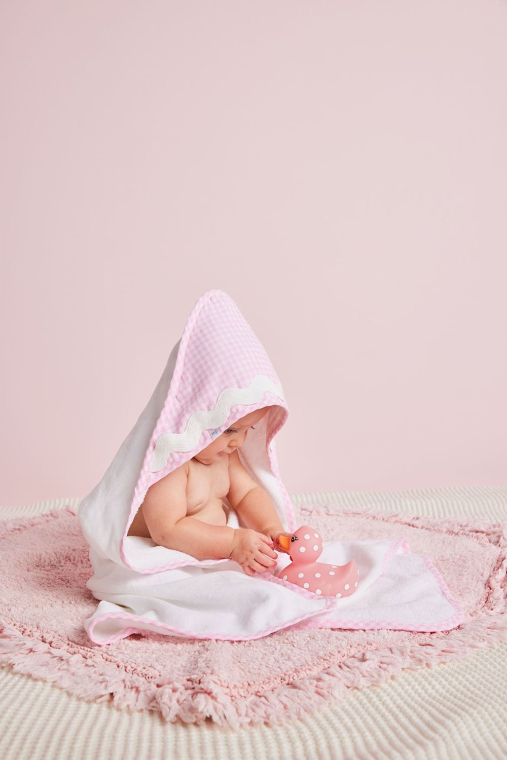 [Mud Pie] Pink Ric-Rac Hooded Towel