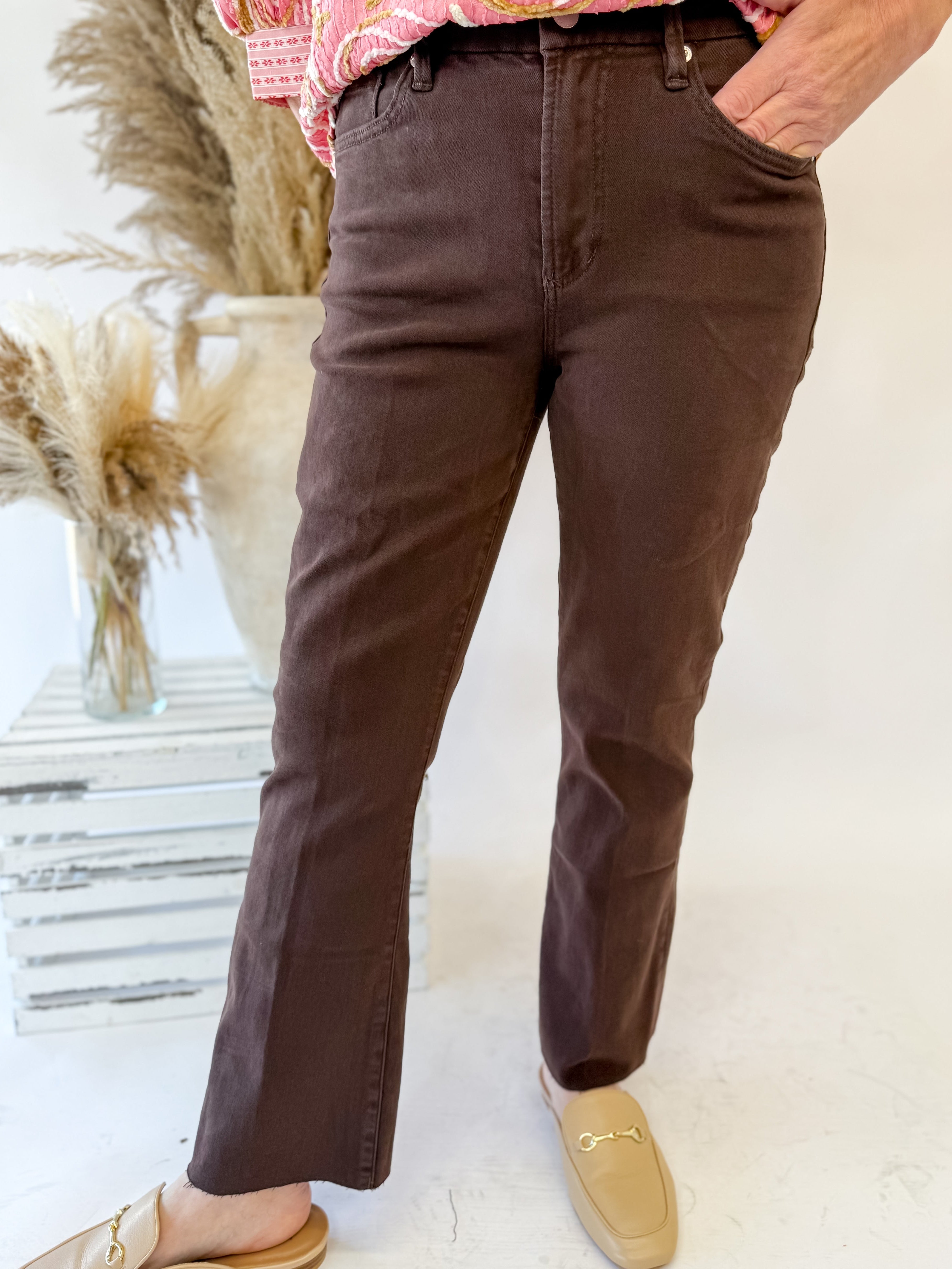 [Dear John] Jeanne Flare Jean- Dark Oak