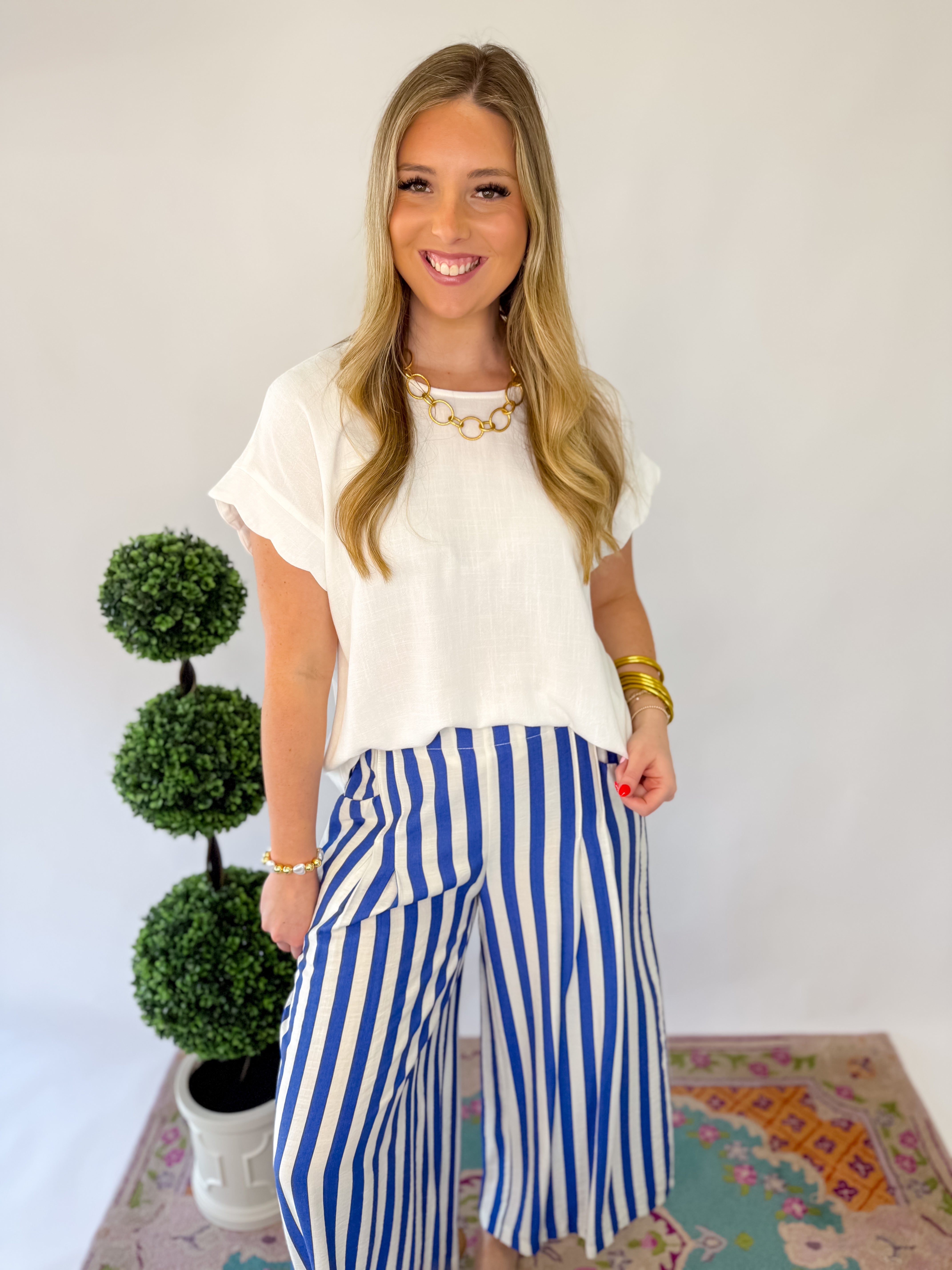 Scalloped Hem Neutral Top - Off White