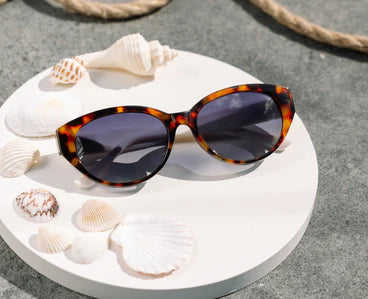 En Route Polarized Sunglasses- Tortoise/White