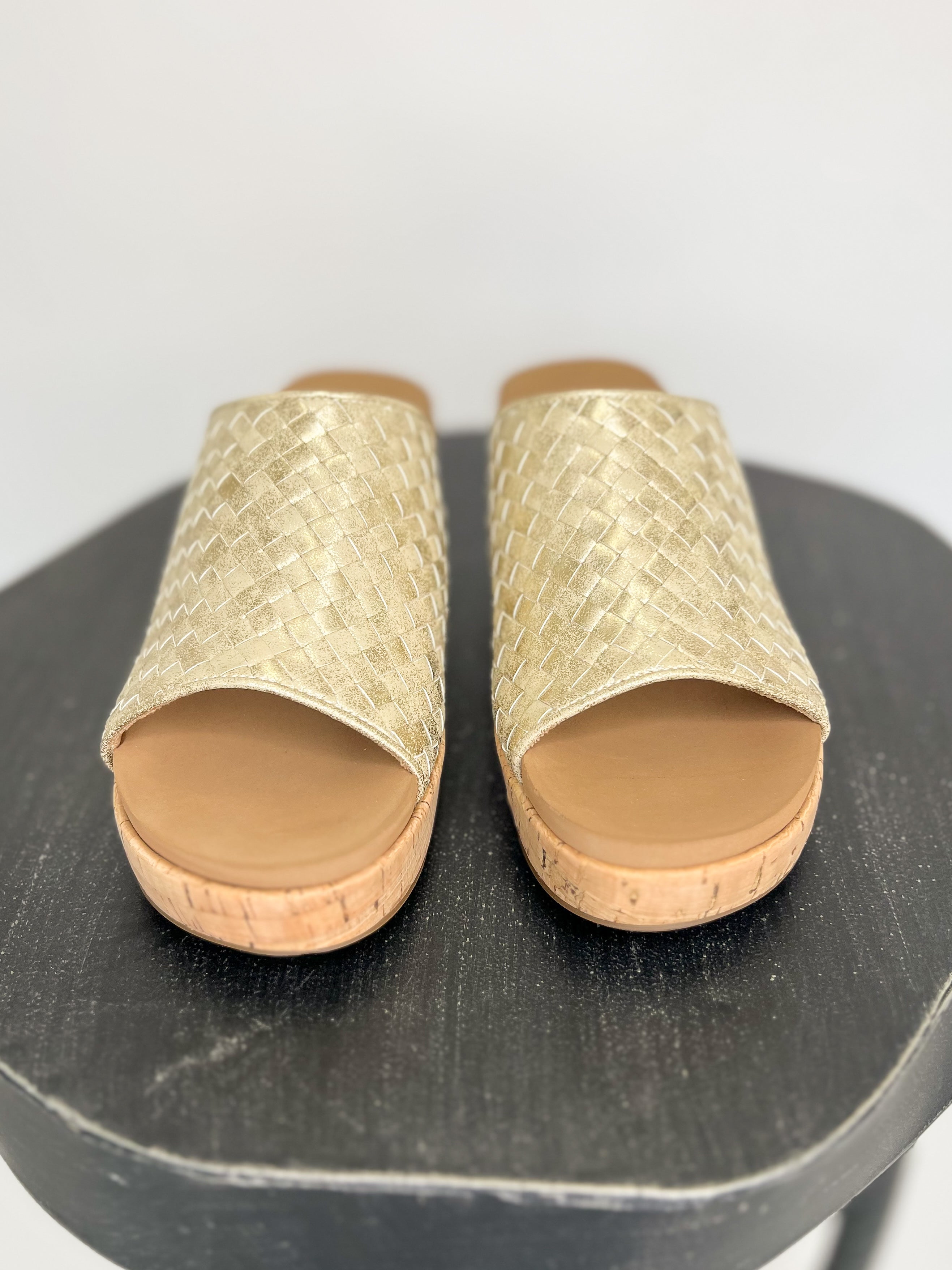 [Corky's] Wine and Dine Wedge - Gold Wash Metallic