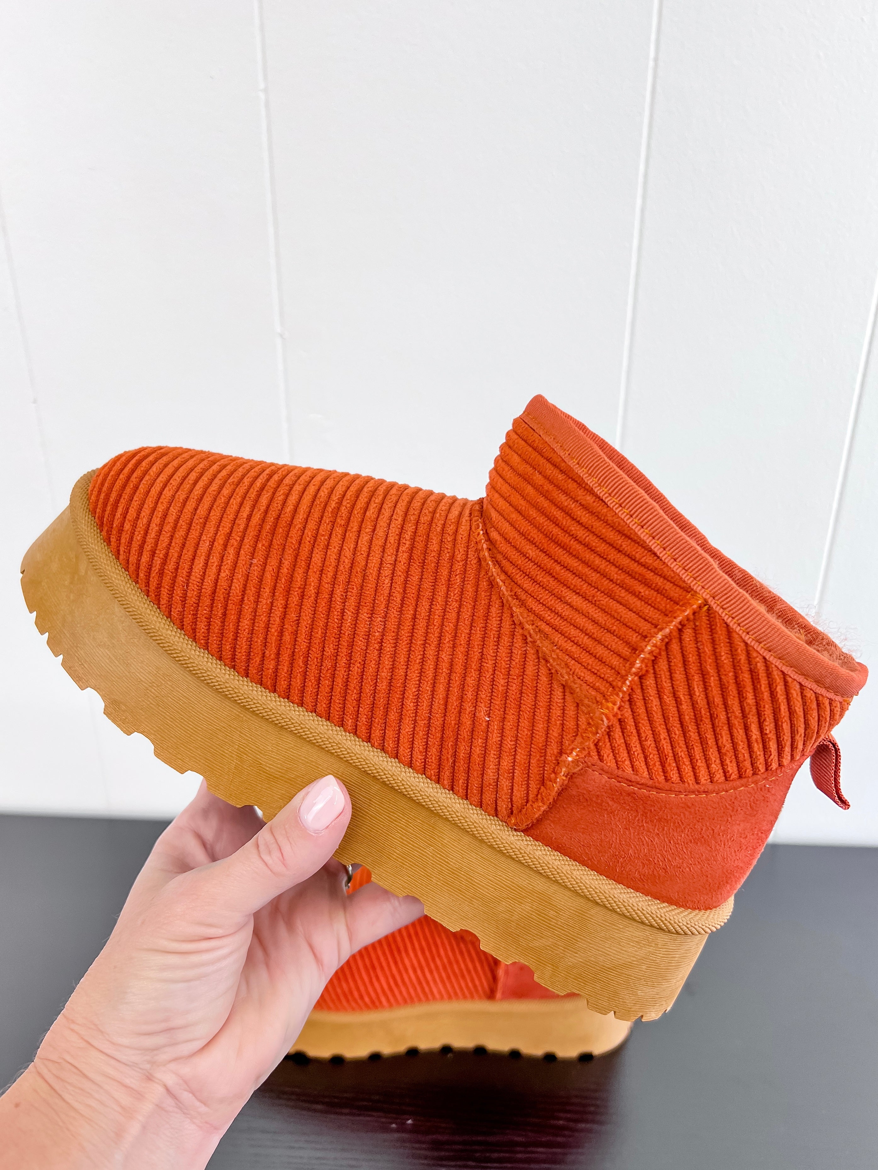 [Chinese Laundry] Yarroh Corduroy Bootie-Orange