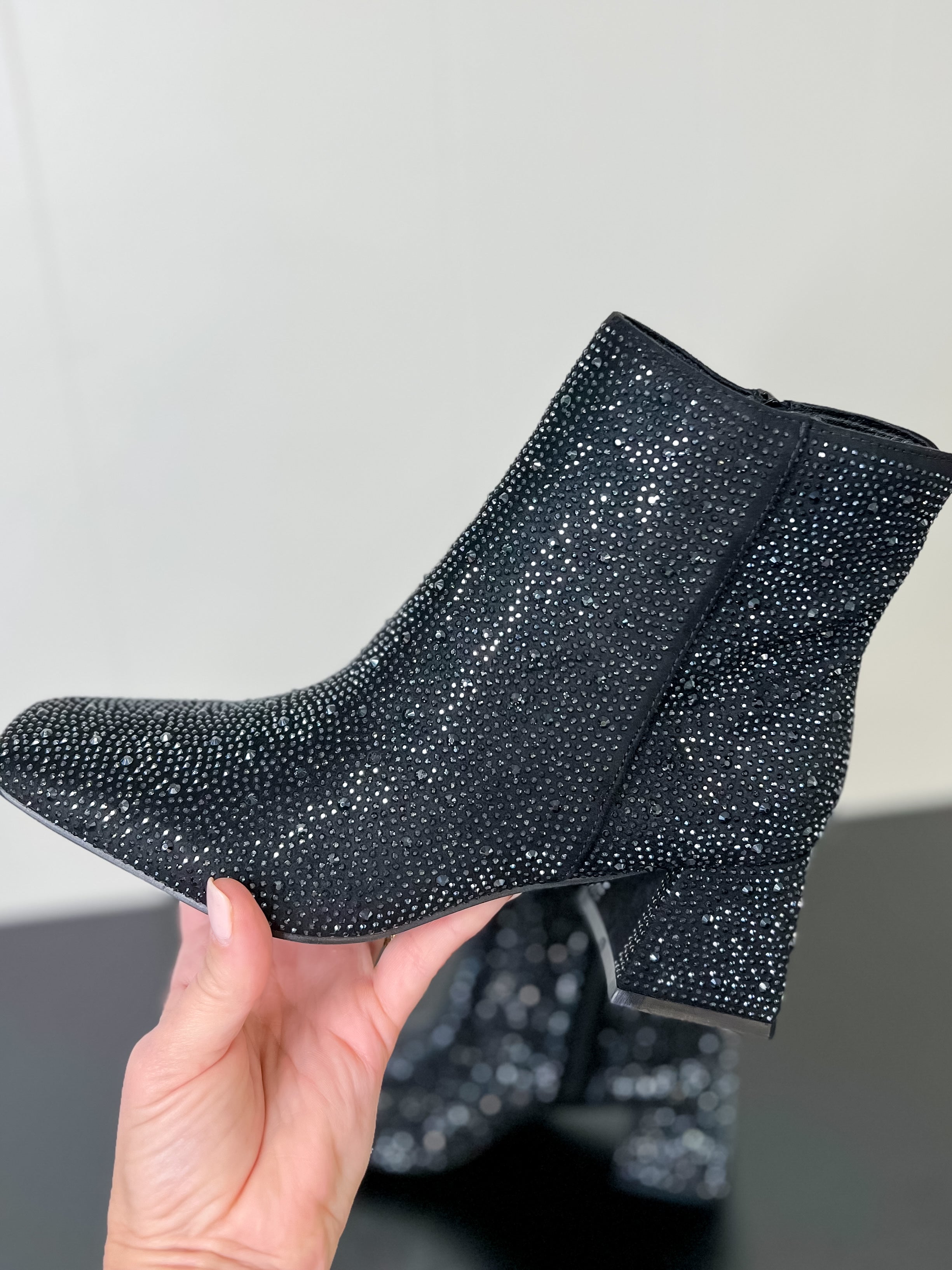 [Chinese Laundry] Diya Rhinestone Bootie-Black