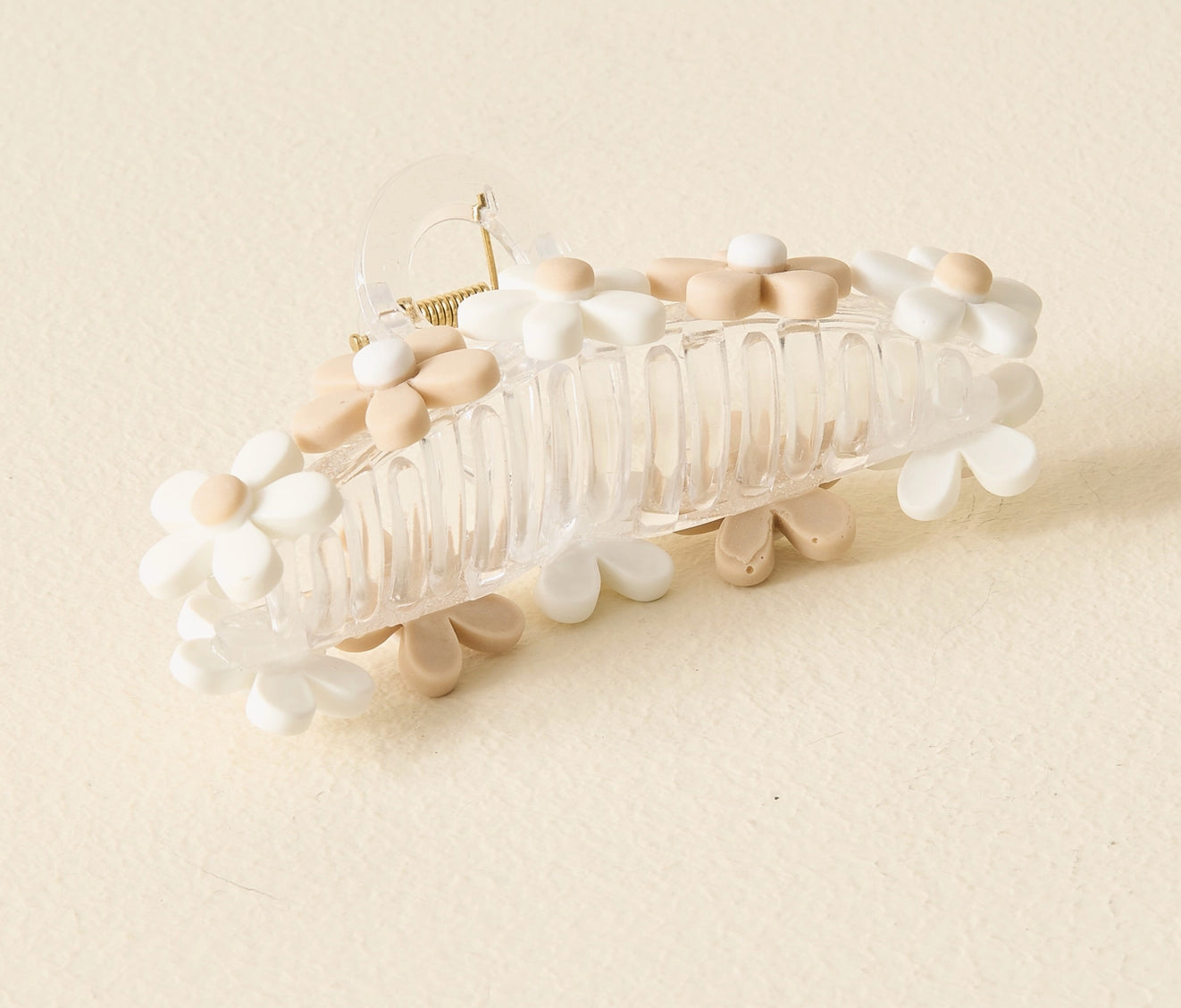 Serene Daisy Claw Clip