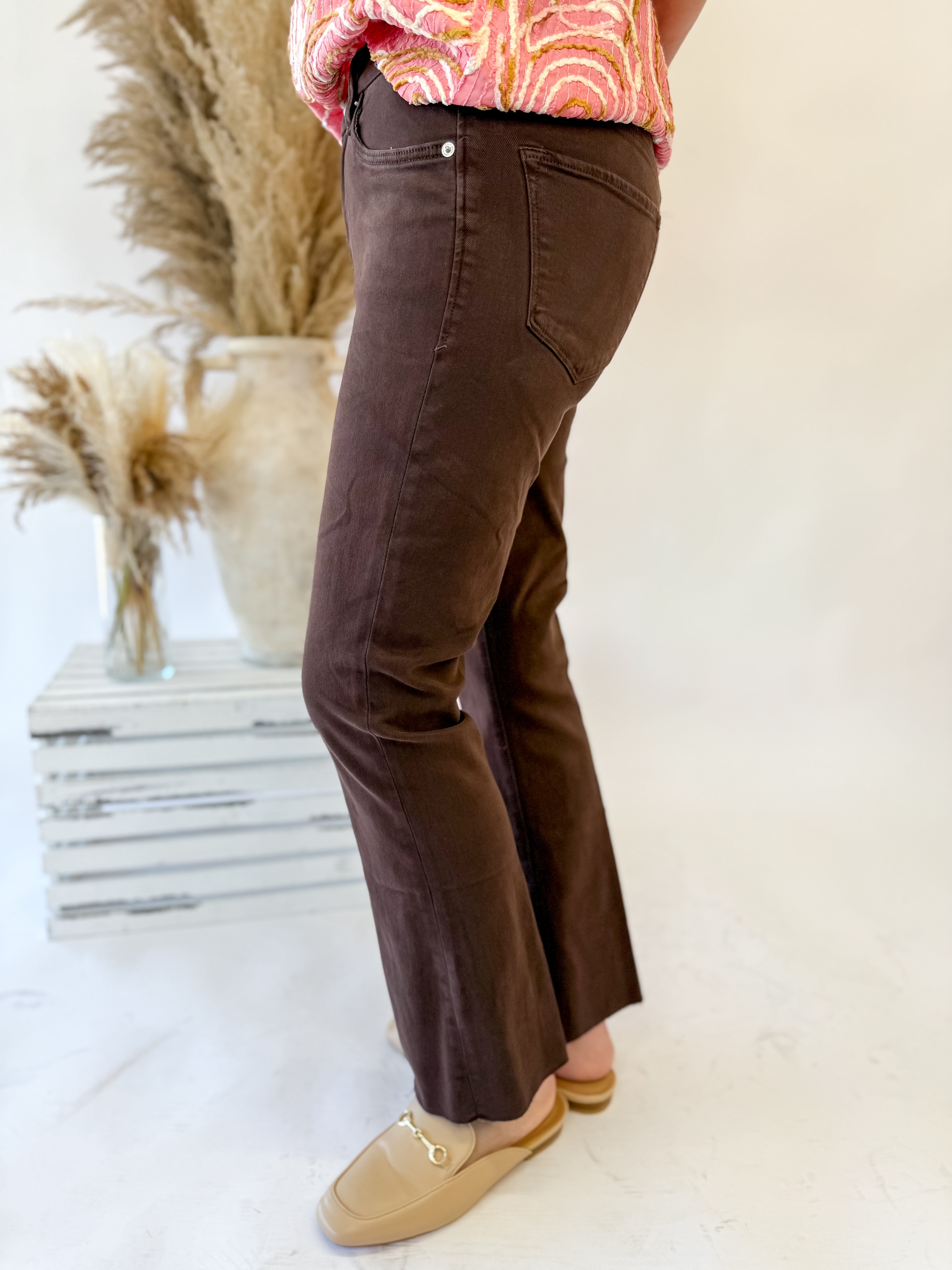 [Dear John] Jeanne Flare Jean- Dark Oak