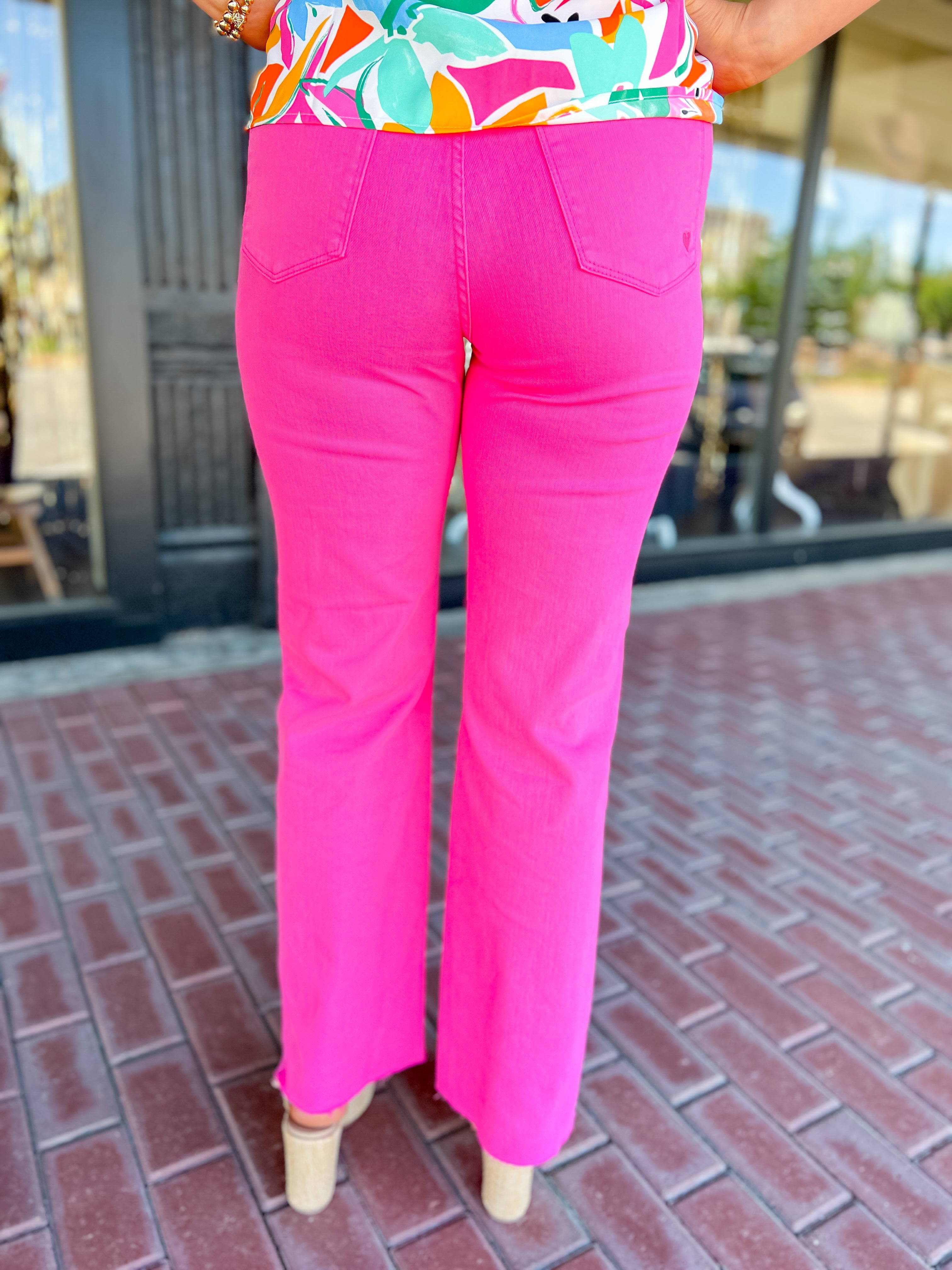 [Judy Blue] The 90's Straight Jeans-Hot Pink