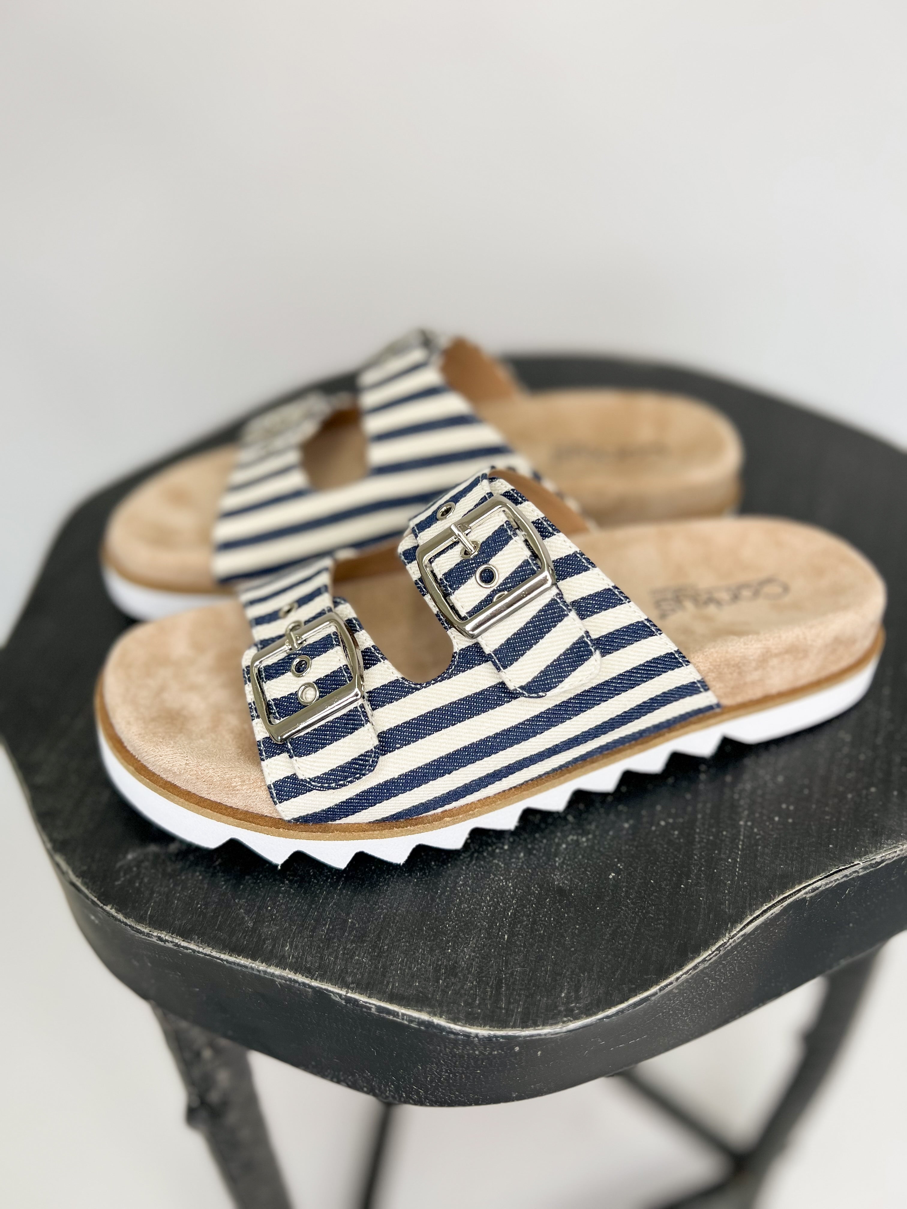 [Corky's] DASH- Navy Natural Stripe