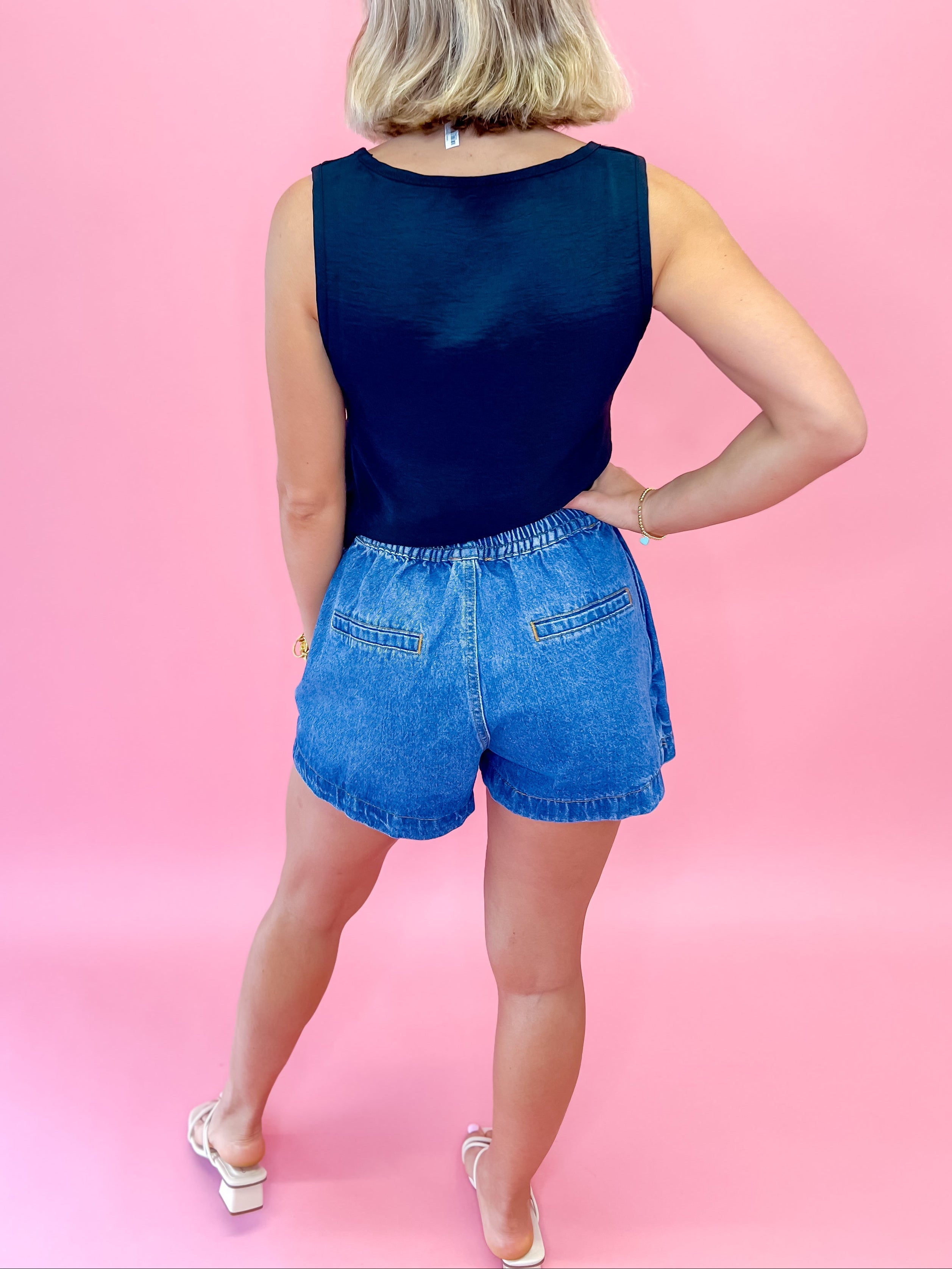 Effortless Vibes Tank - Black
