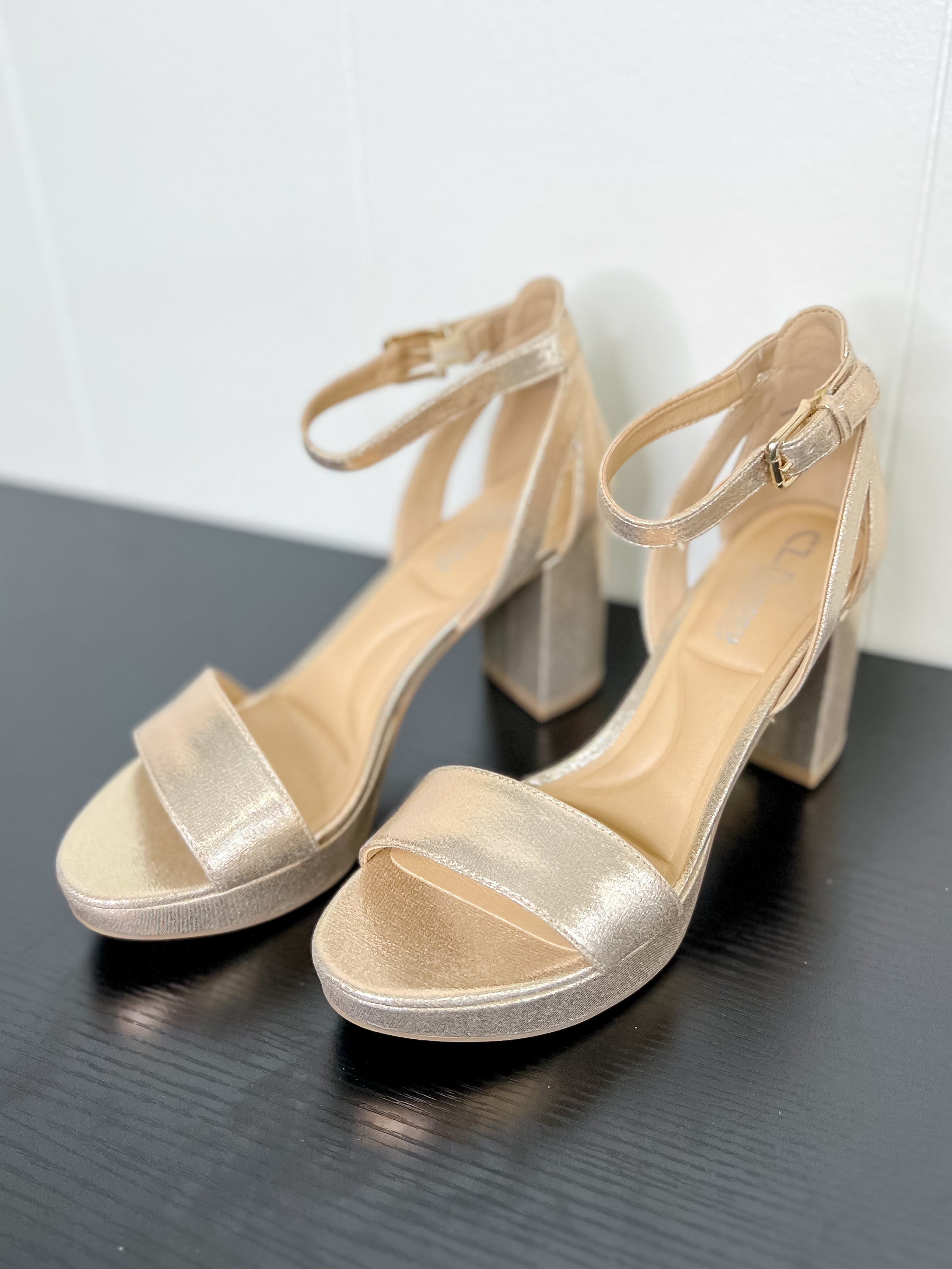 [Chinese Laundry] Go On-2 Dress Heel-Gold