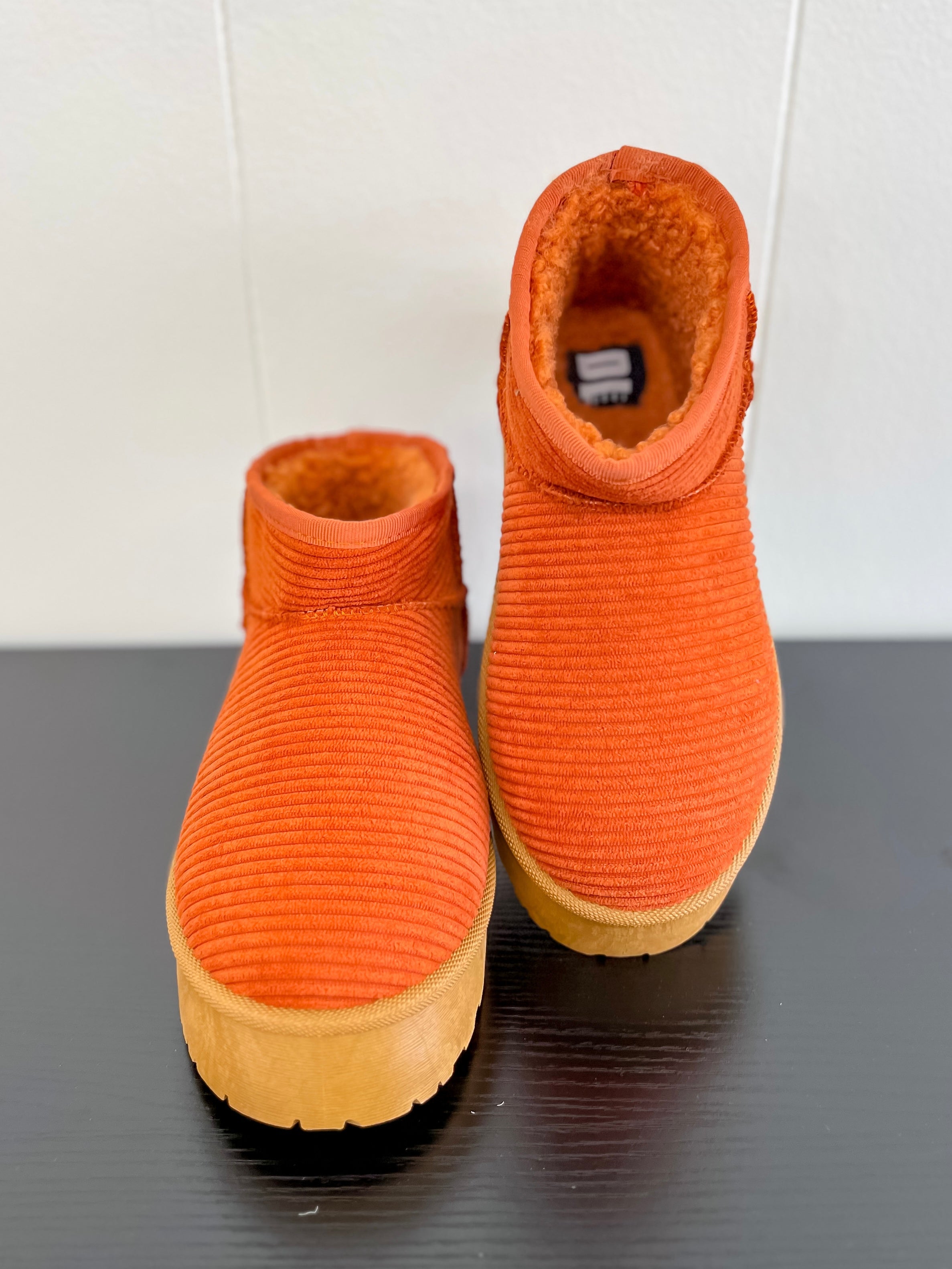 [Chinese Laundry] Yarroh Corduroy Bootie-Orange