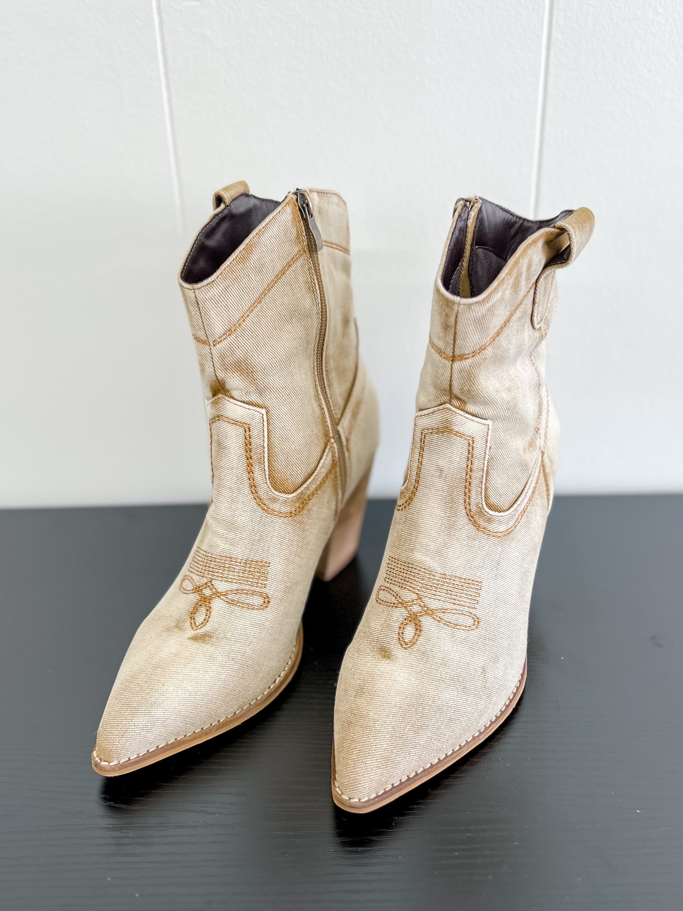 [Corky's] Friends In Low Places Bootie-Washed Beige Denim