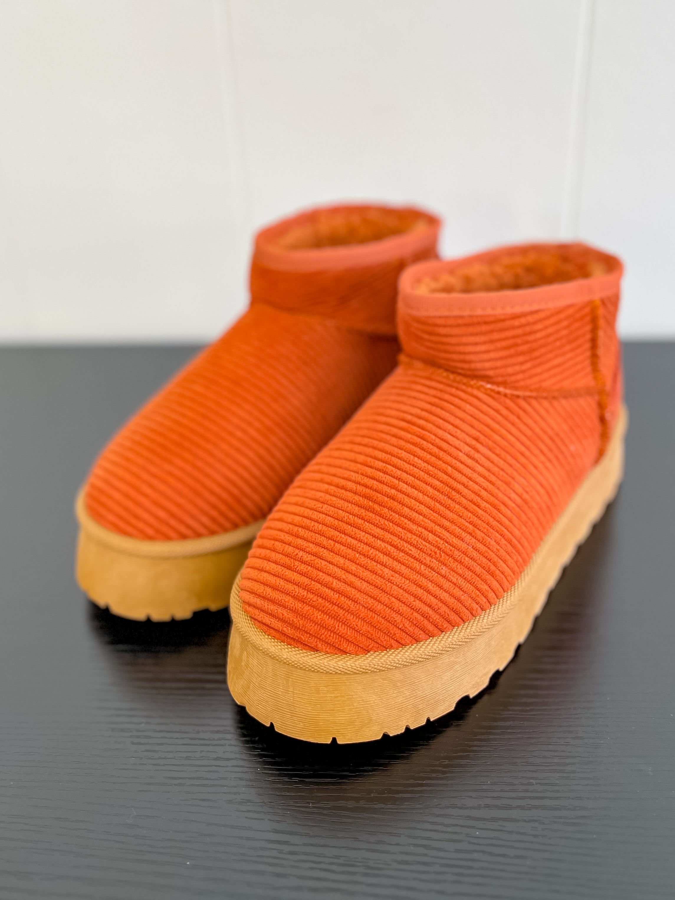 [Chinese Laundry] Yarroh Corduroy Bootie-Orange