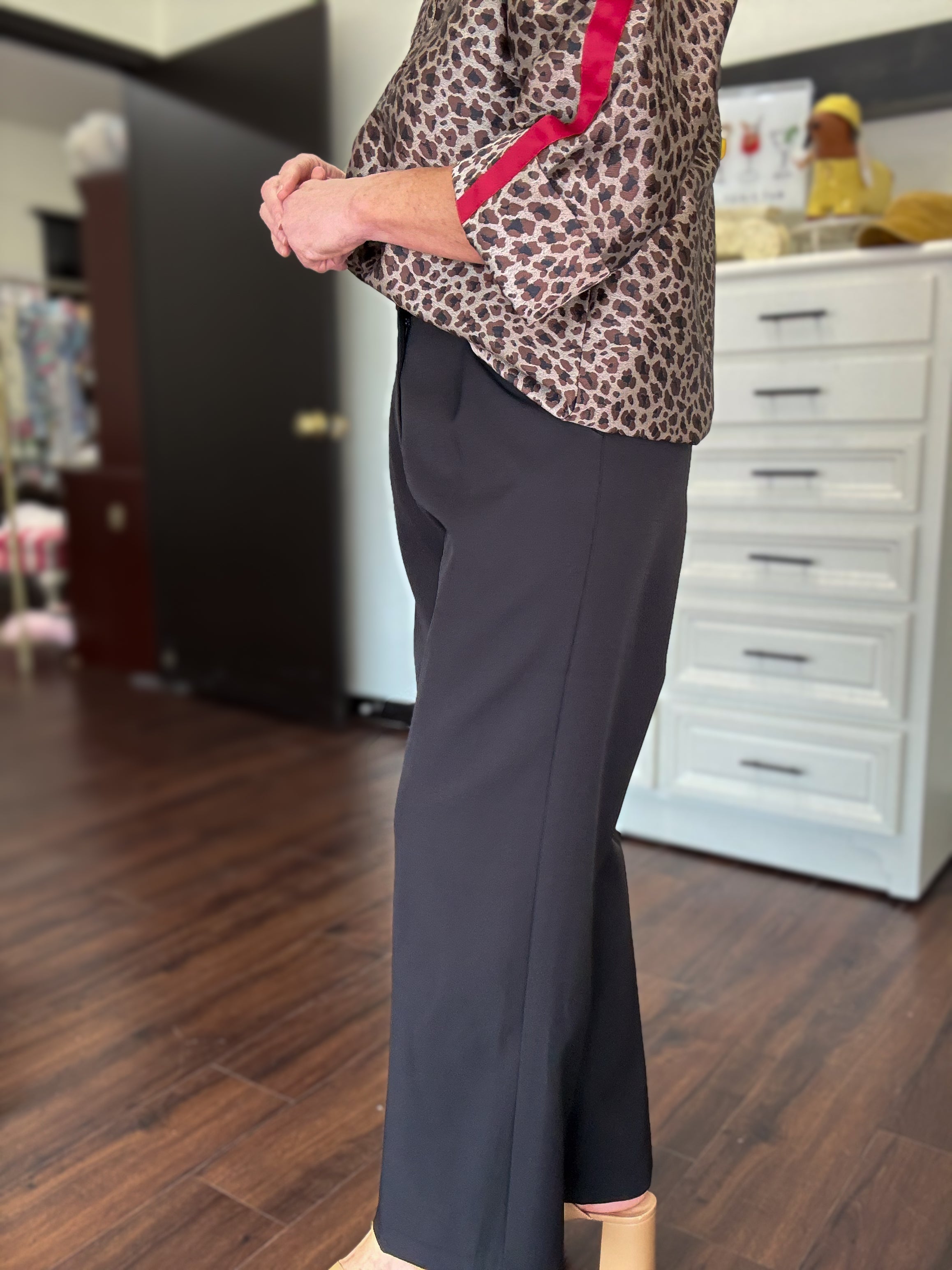 Classic Wide Leg Trouser-Black