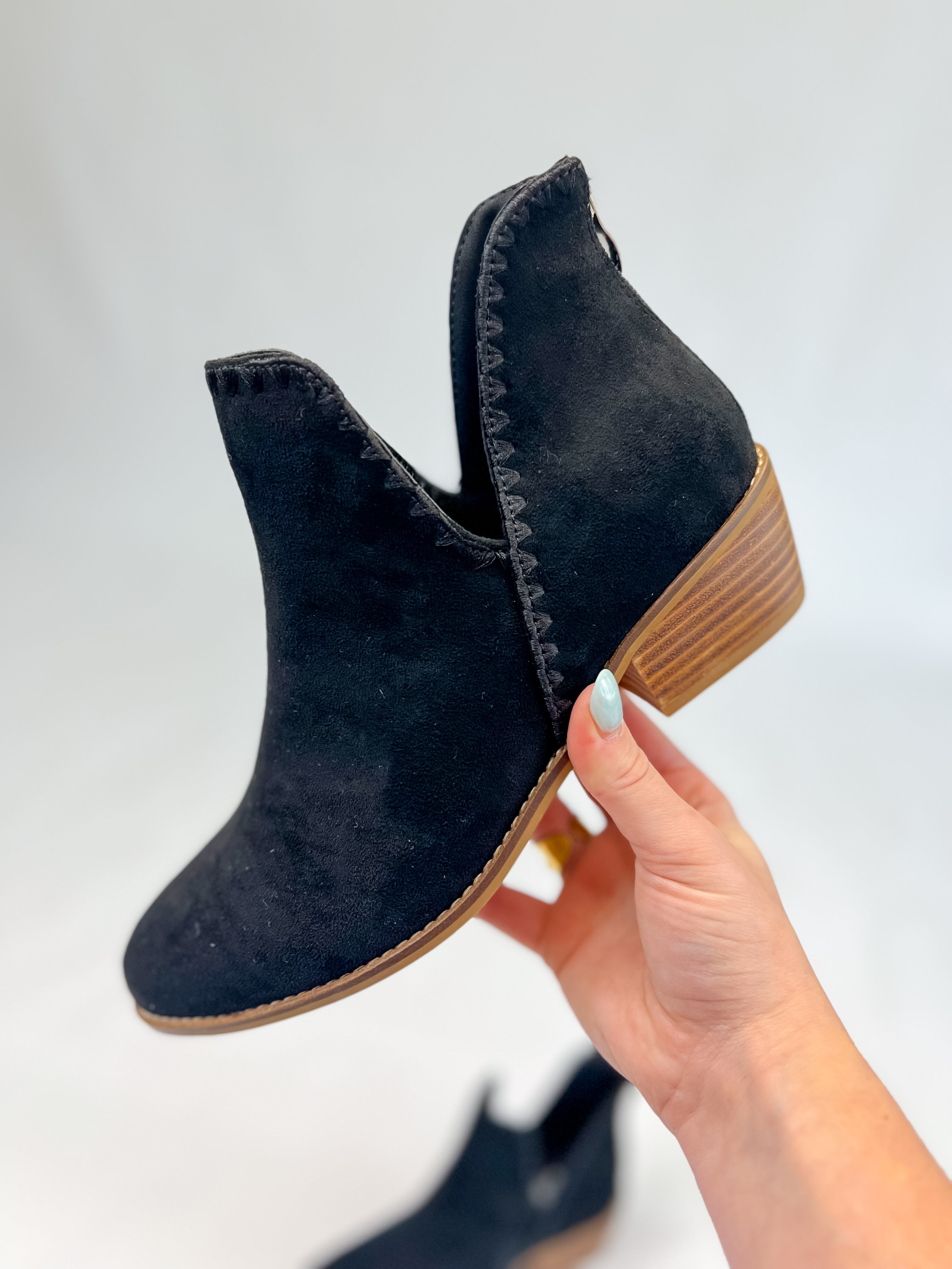 [Corky's] Spice It Up-Black Faux Suede