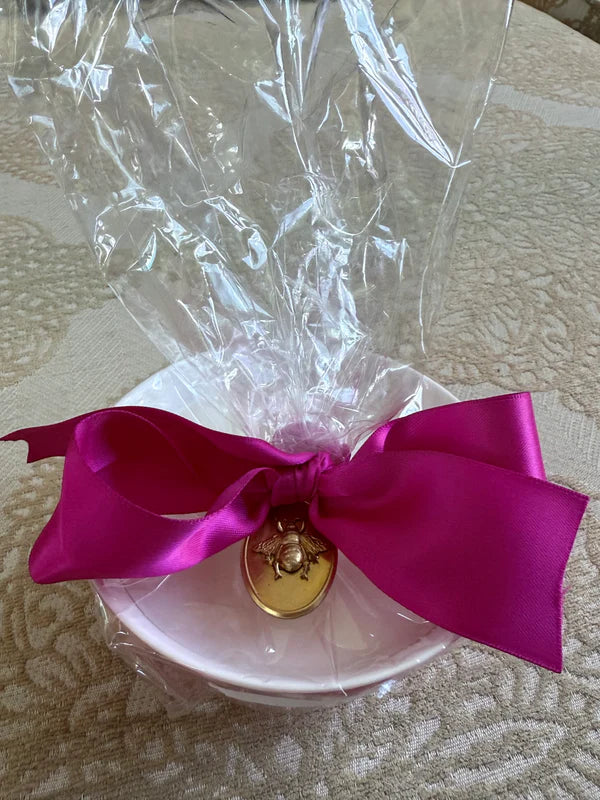 {The French Bee} Pink Peony Candle