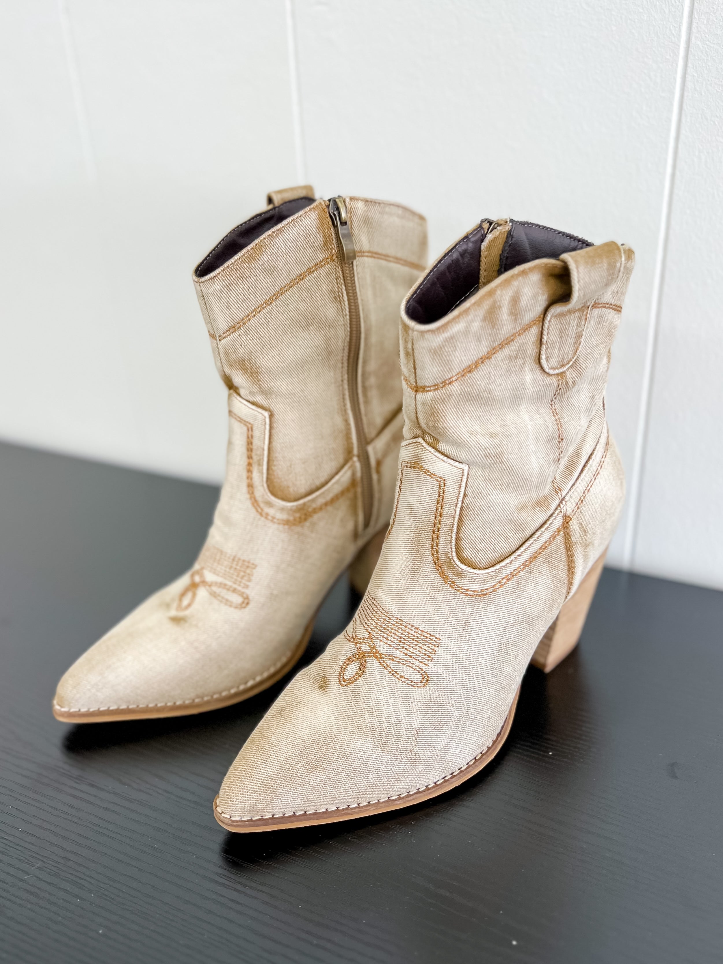 [Corky's] Friends In Low Places Bootie-Washed Beige Denim