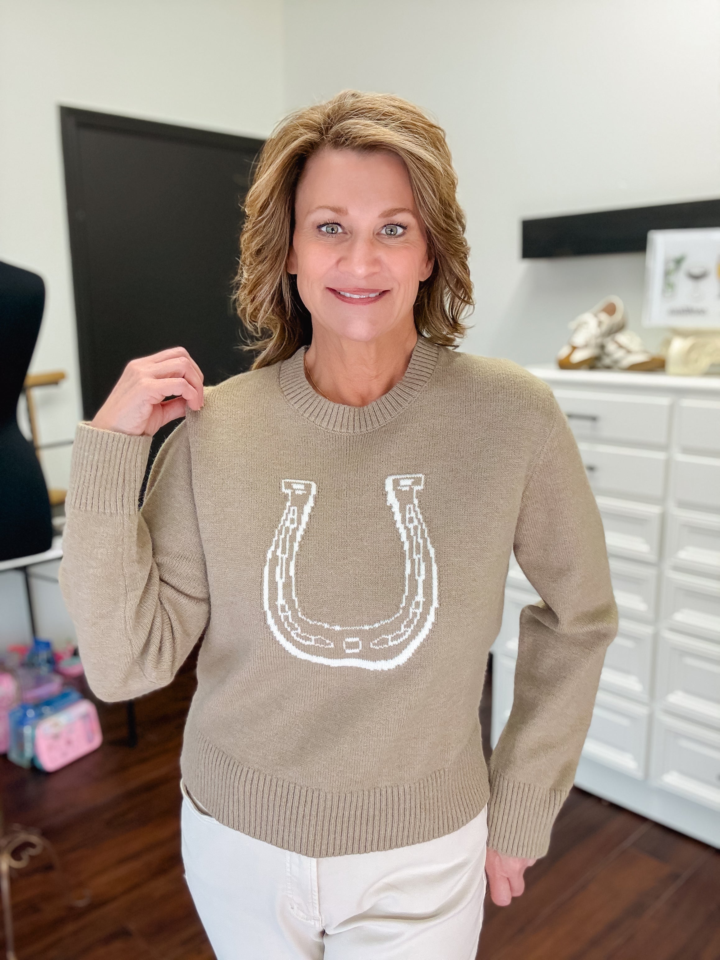 Horseshoe Graphic Sweater-Taupe