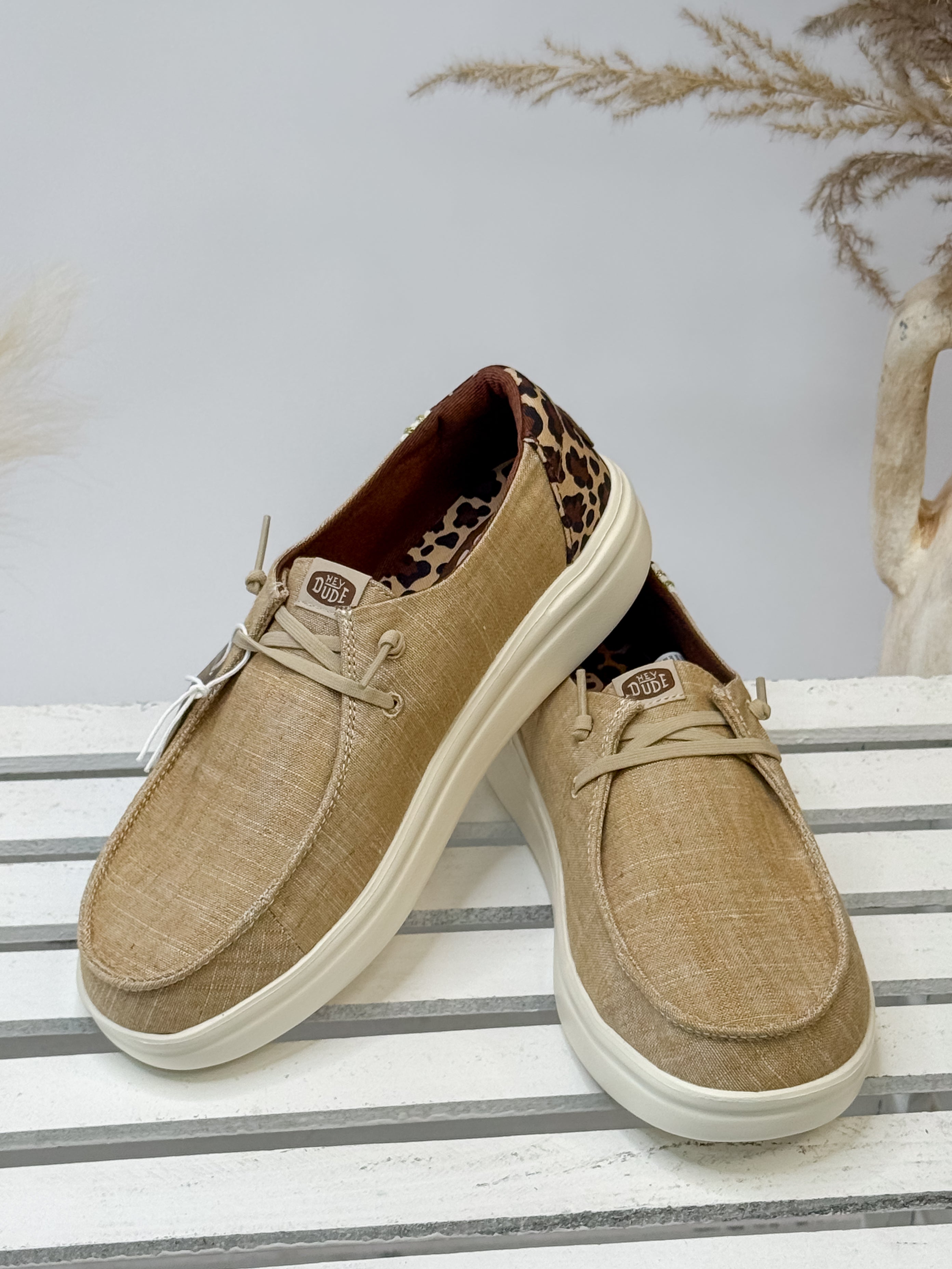 [Hey Dude] Wendy Rise Animal - Tan/Multi