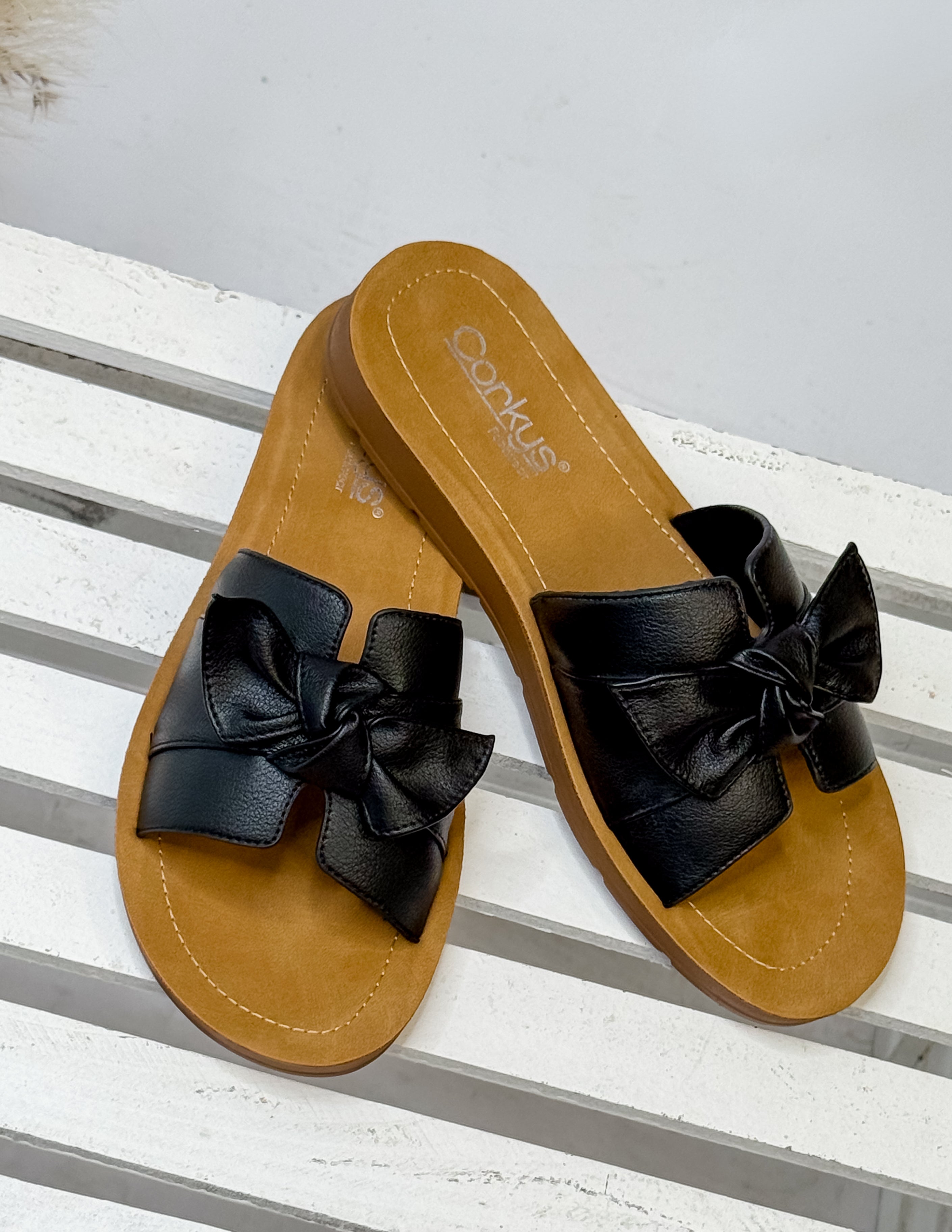 [Corky's] Rock the Bowt-Black