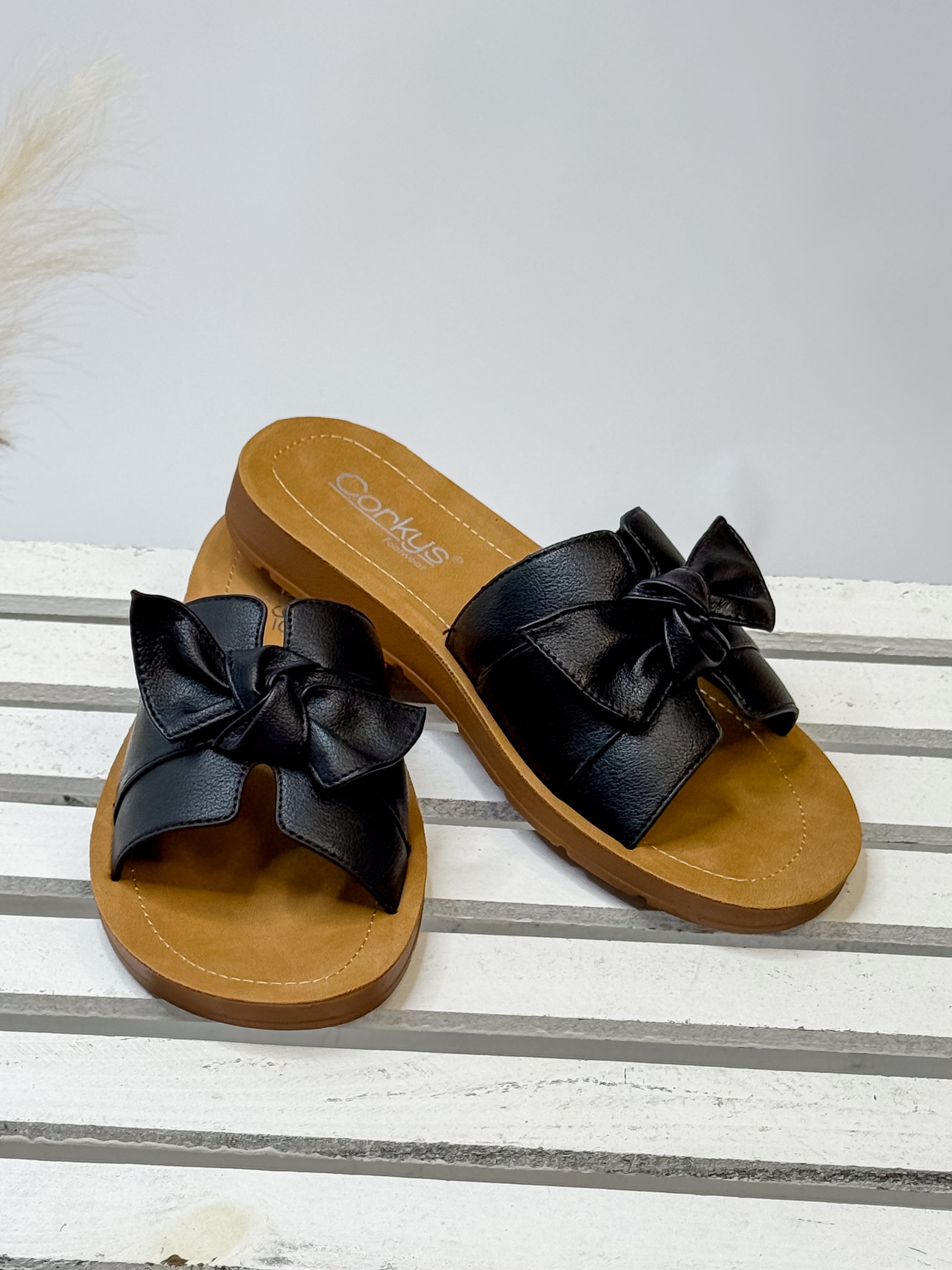 [Corky's] Rock the Bowt-Black