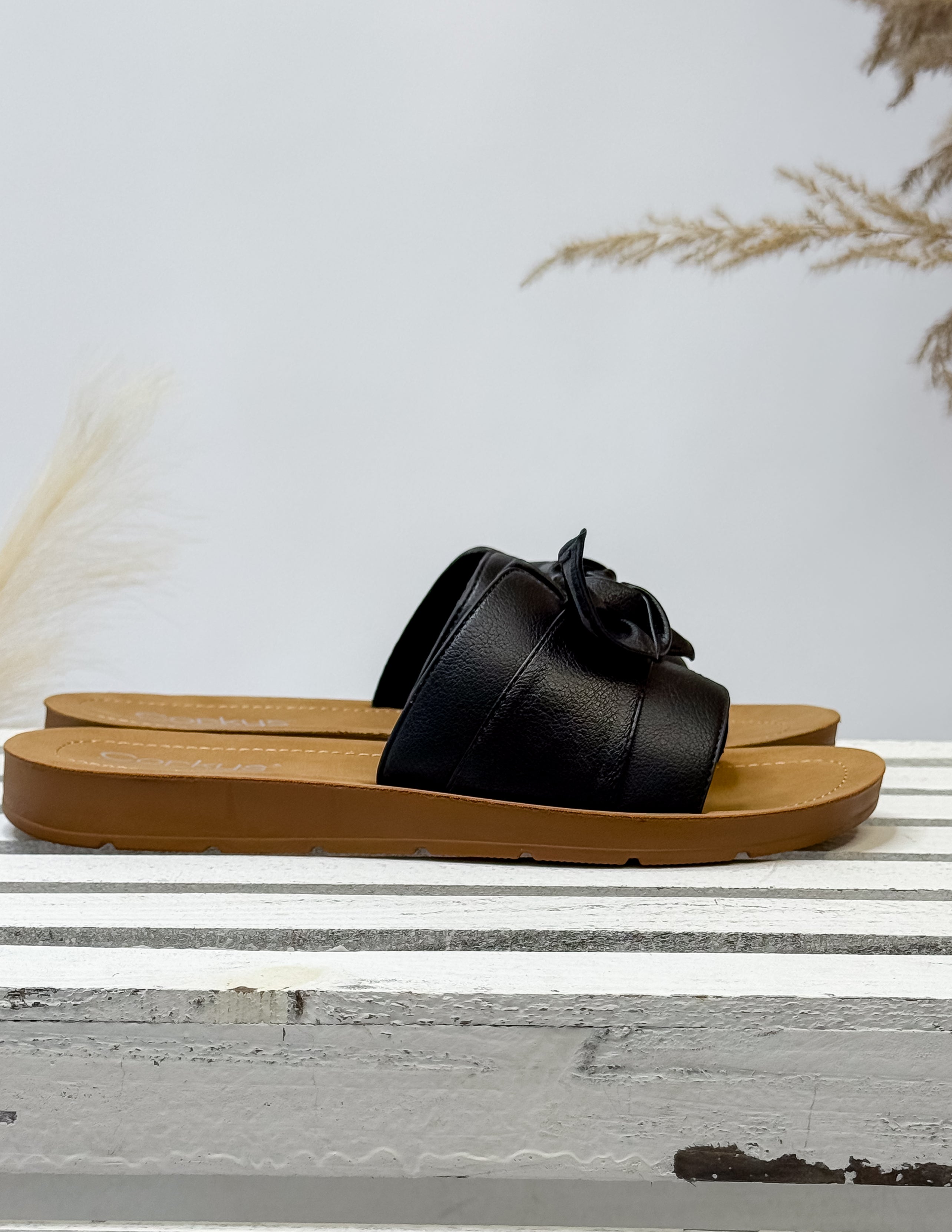 [Corky's] Rock the Bowt-Black