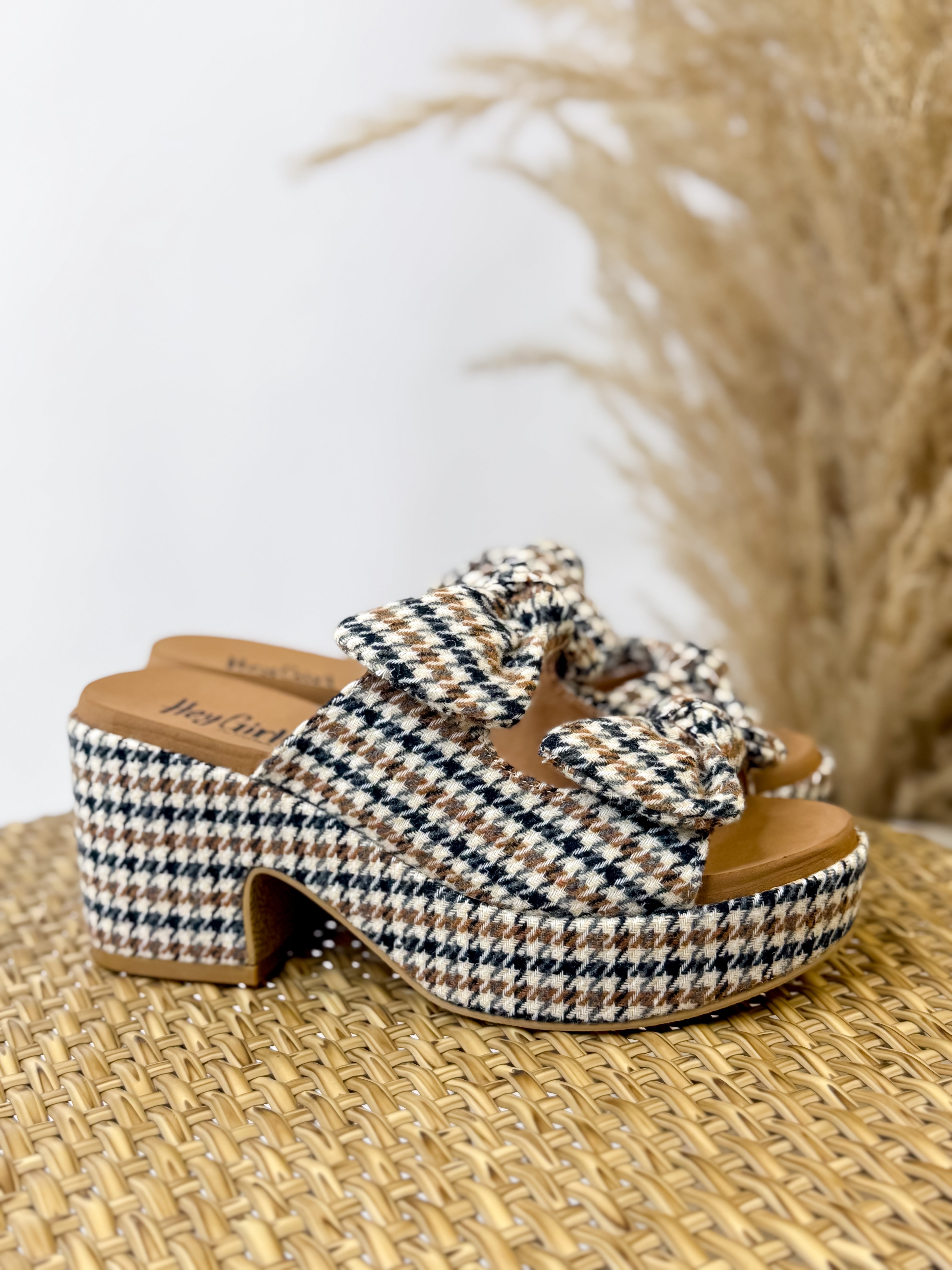 [Hey Girl] Put a Bow On It Black Tan Houndstooth