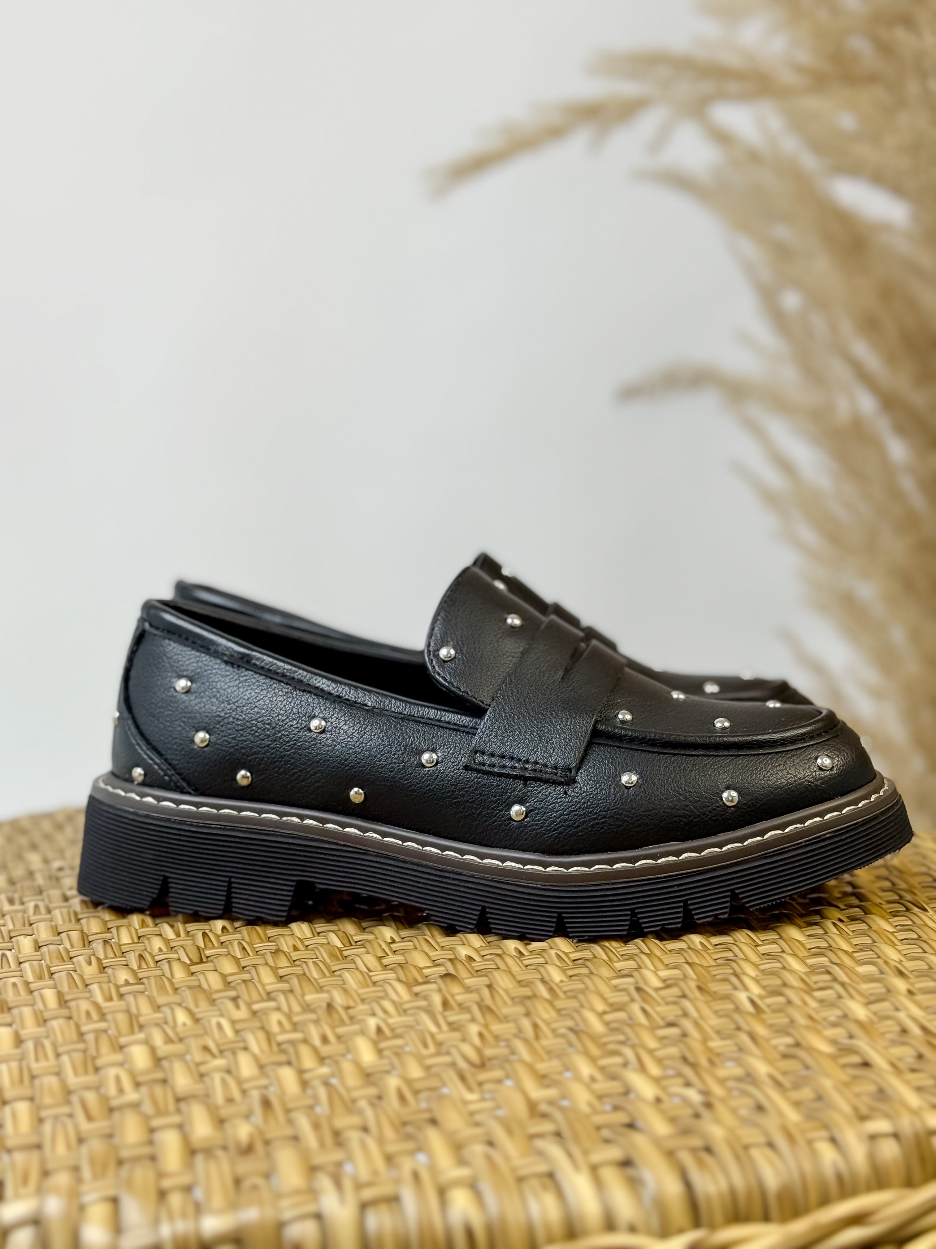 [Hey Girl] Stud Muffin- Black