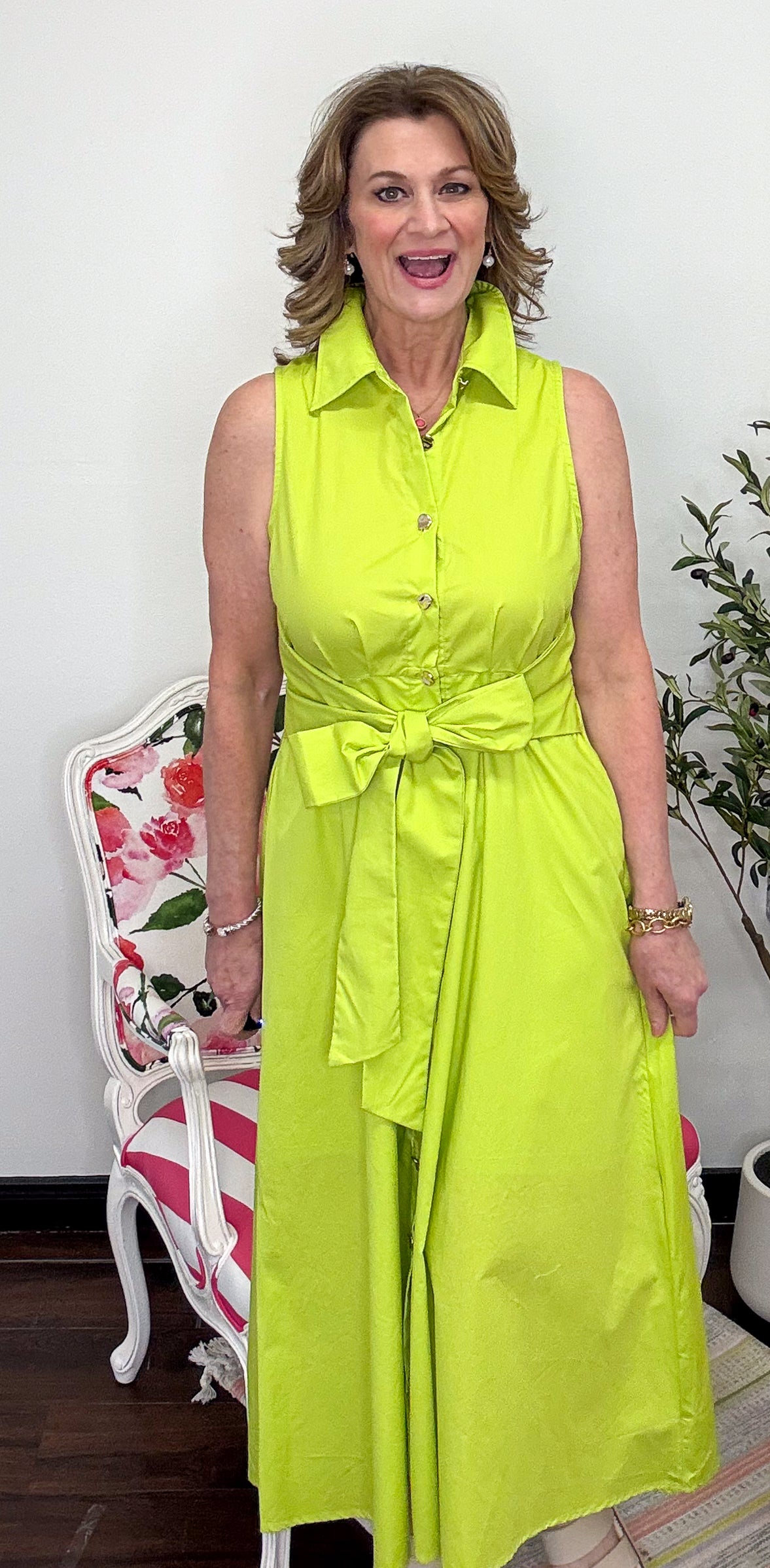 Crisp Meadows Sleeveless Dress