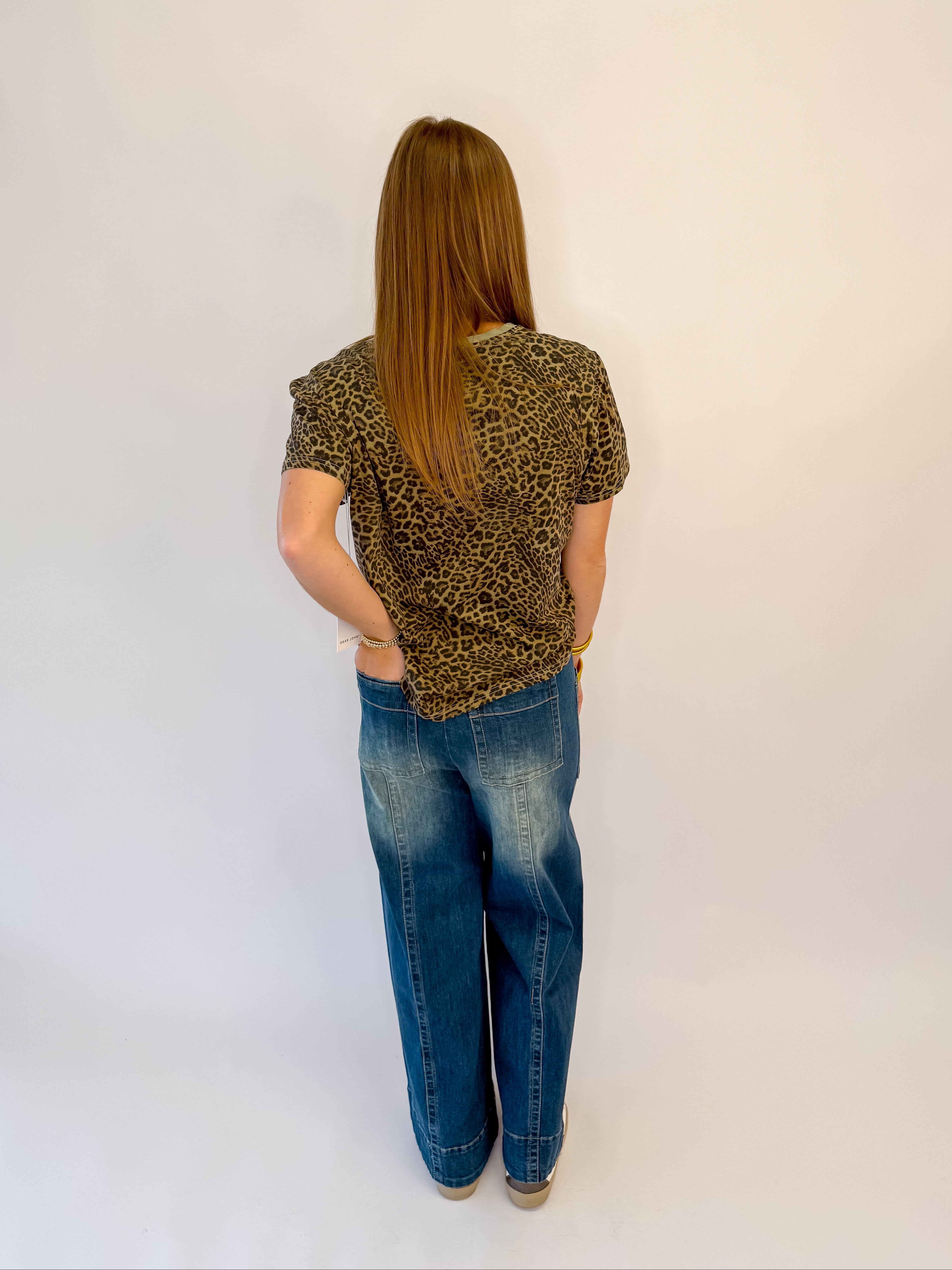 [Dear John] Unity Novelty Tee - Vetiver Leopard