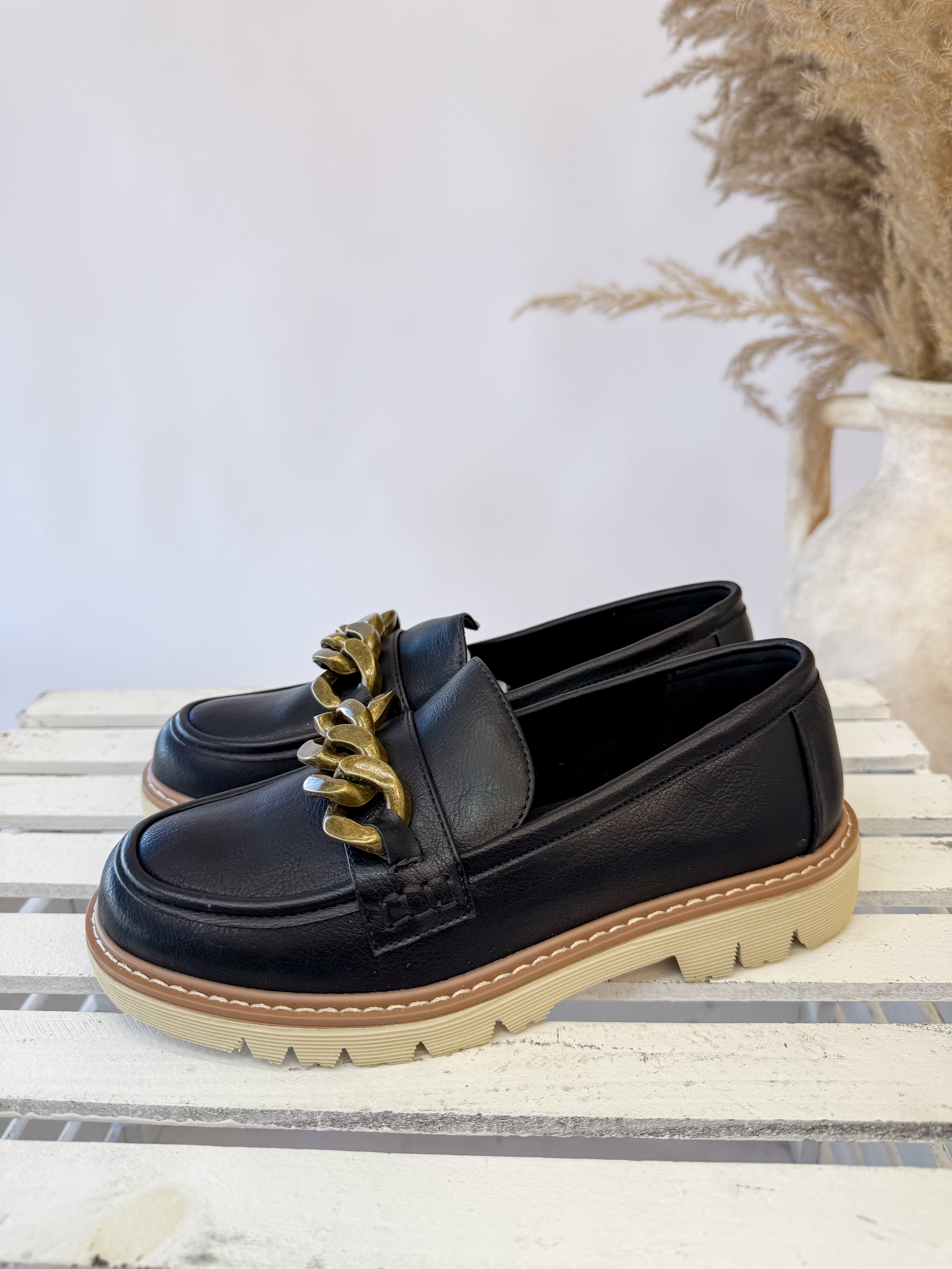 [Corkys] Not Literally-Black