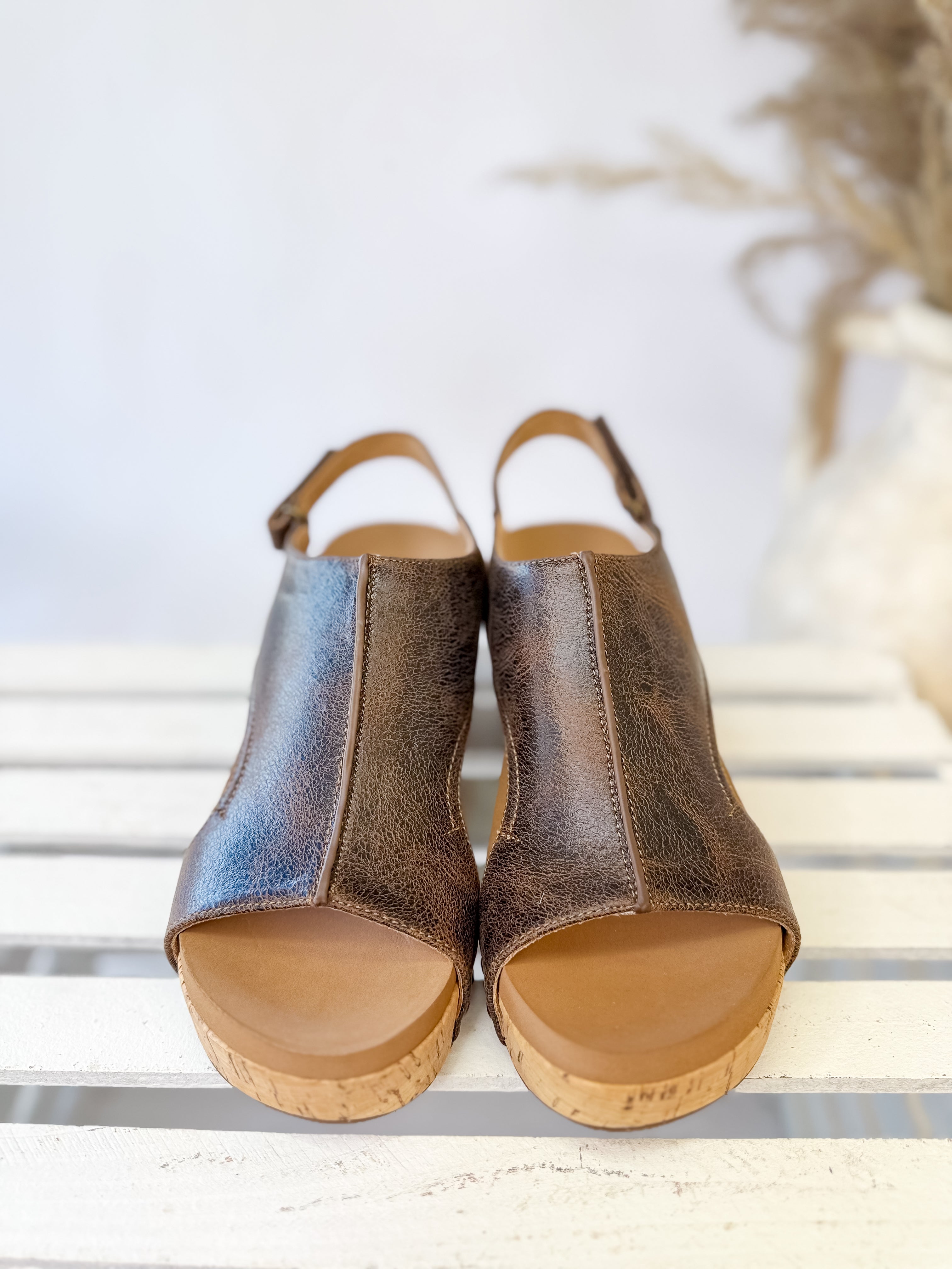 [Corkys] Carley Espresso Crinkle