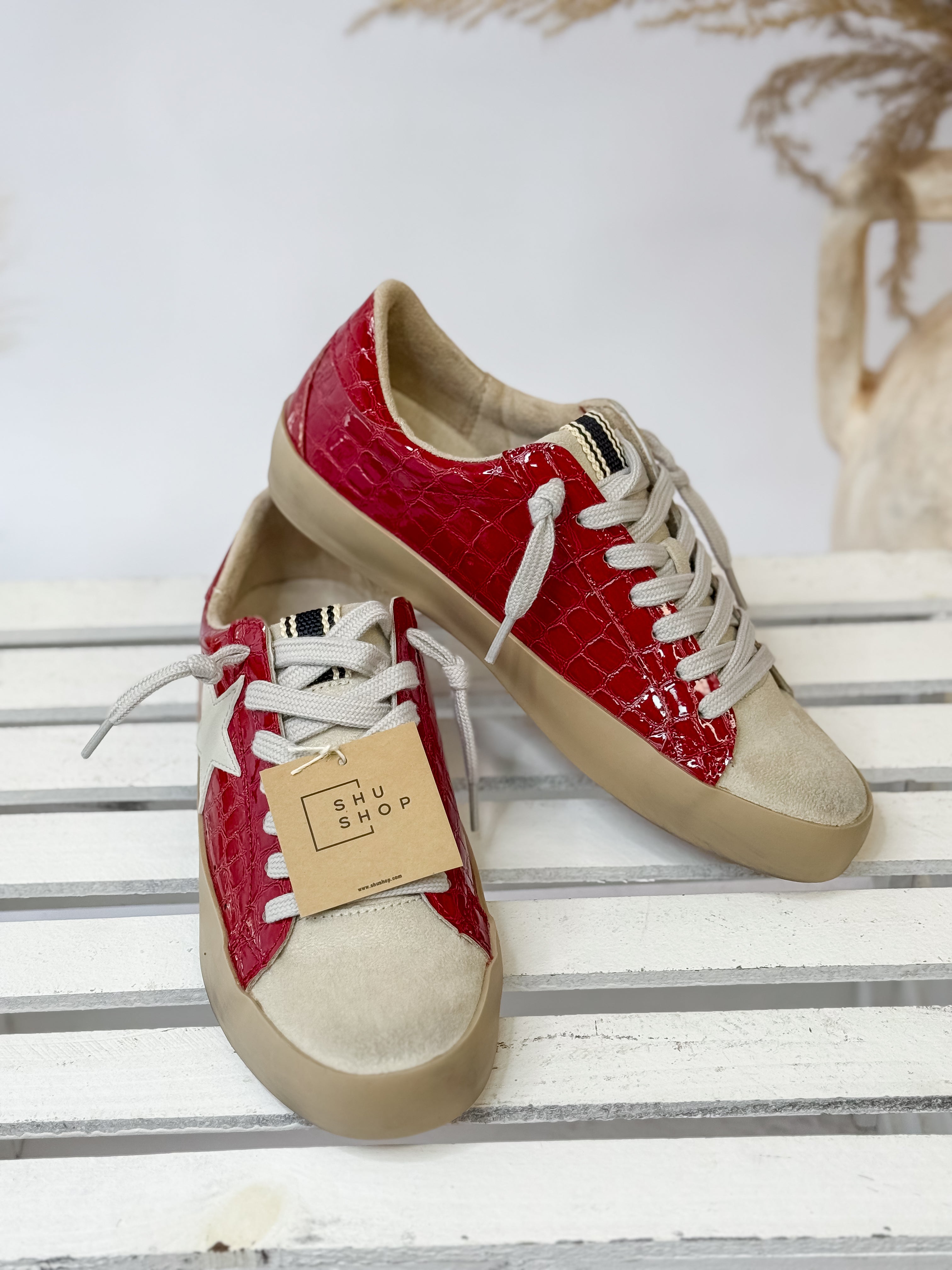 [Shu Shop] Paula Sneakers- Cherry