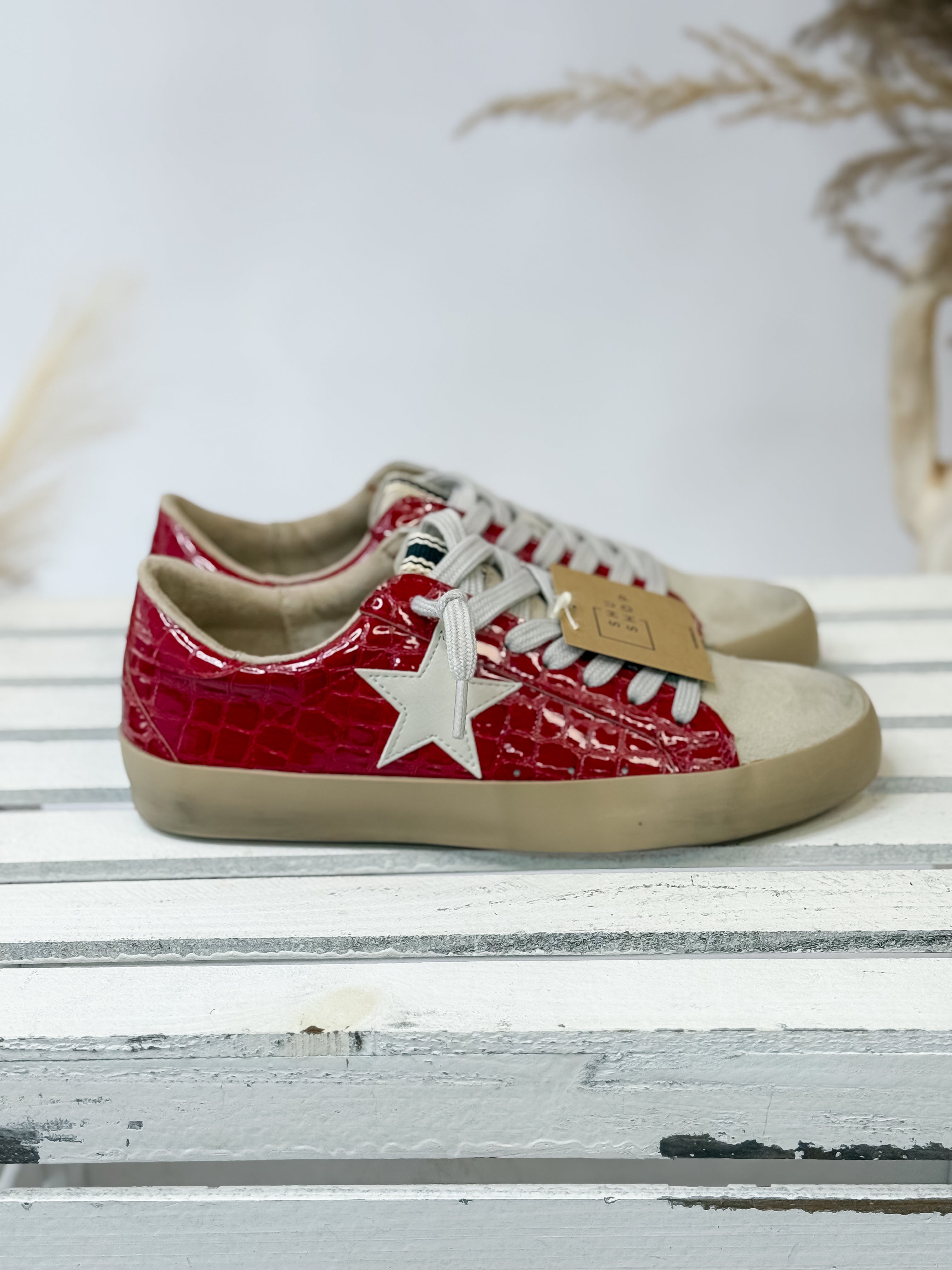 [Shu Shop] Paula Sneakers- Cherry
