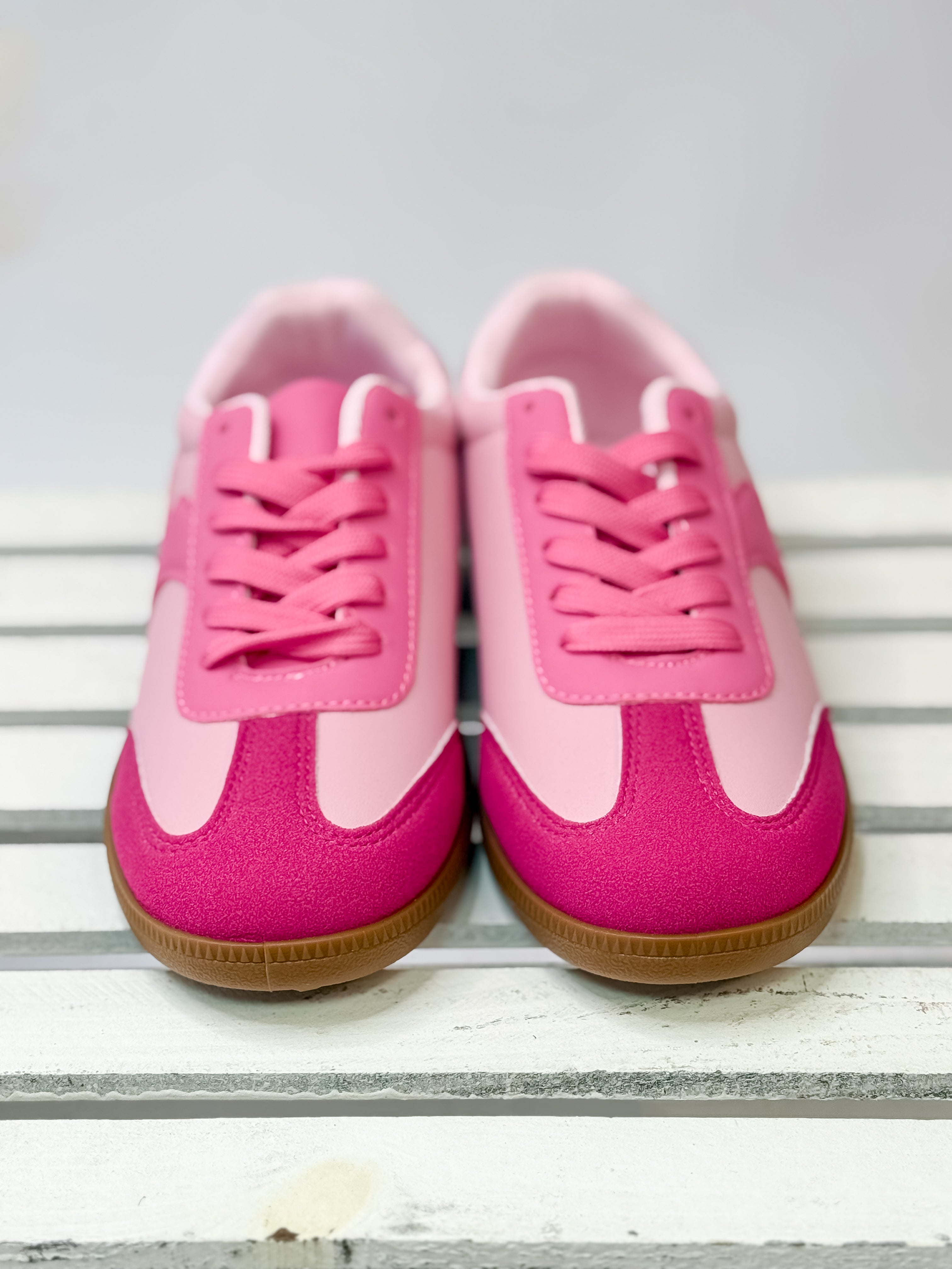 Great 1 Sneaker - Fucshia