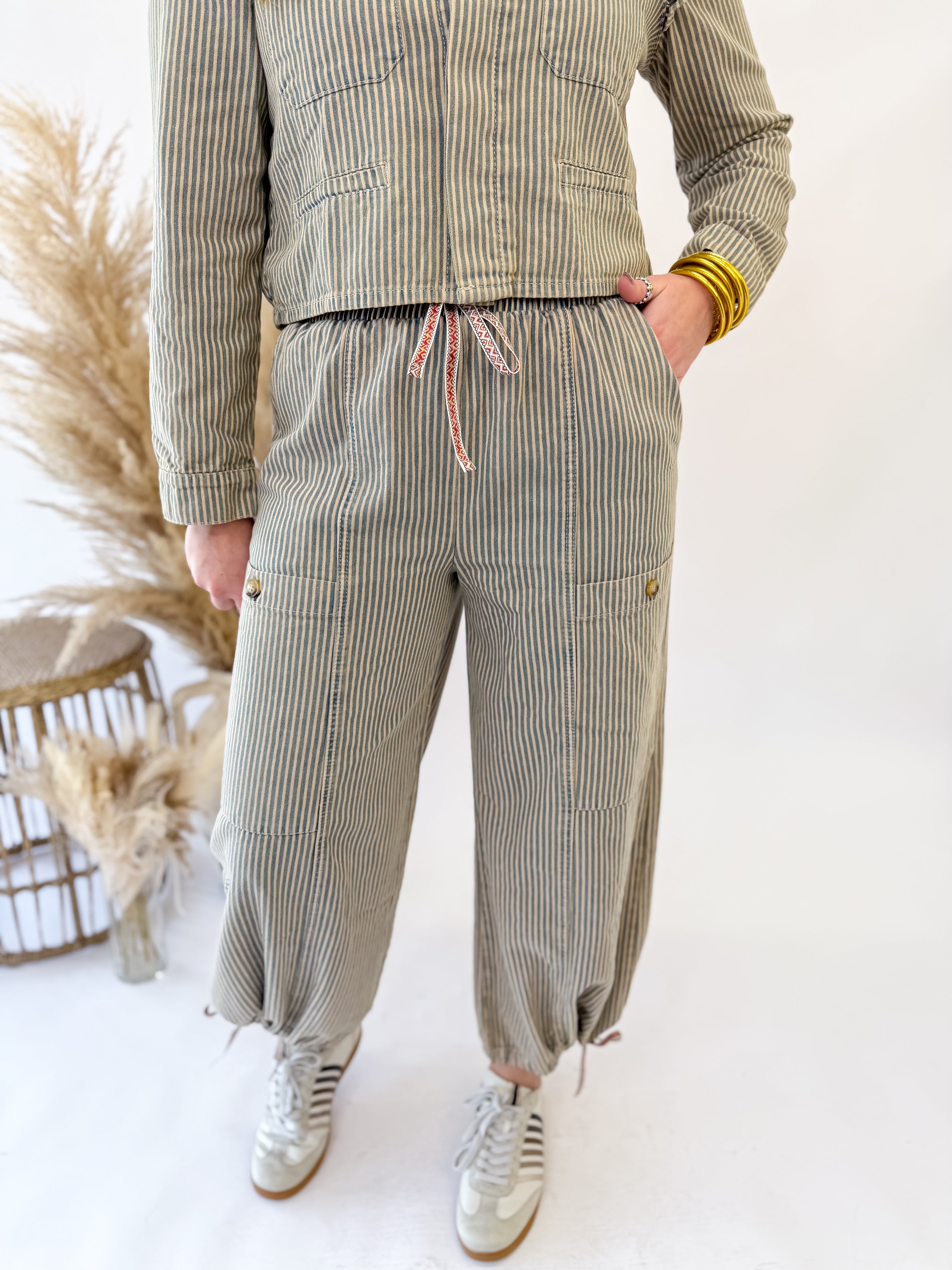 The Signature Stripe Pant