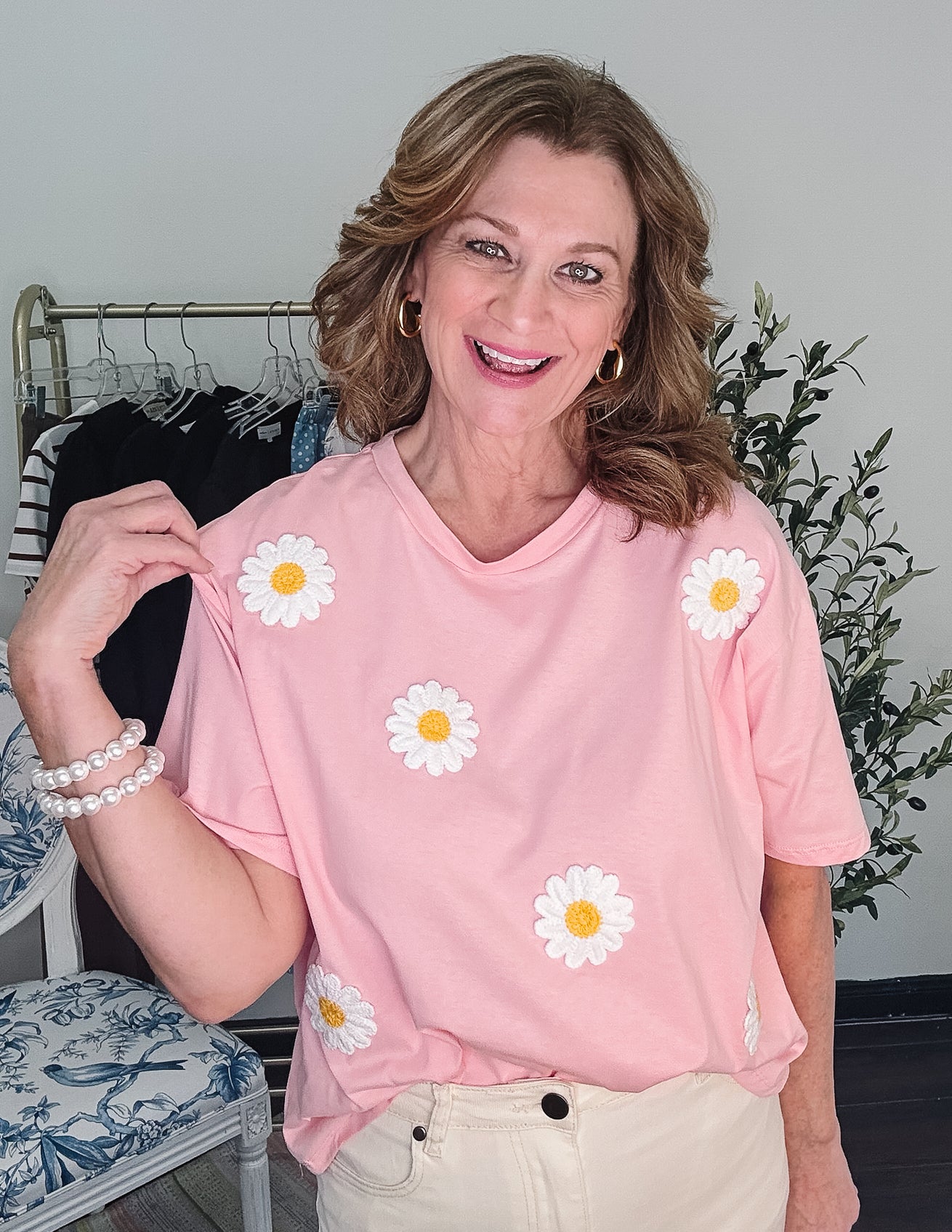 Blooming Fun Embroidered Daisy Tee - Pink