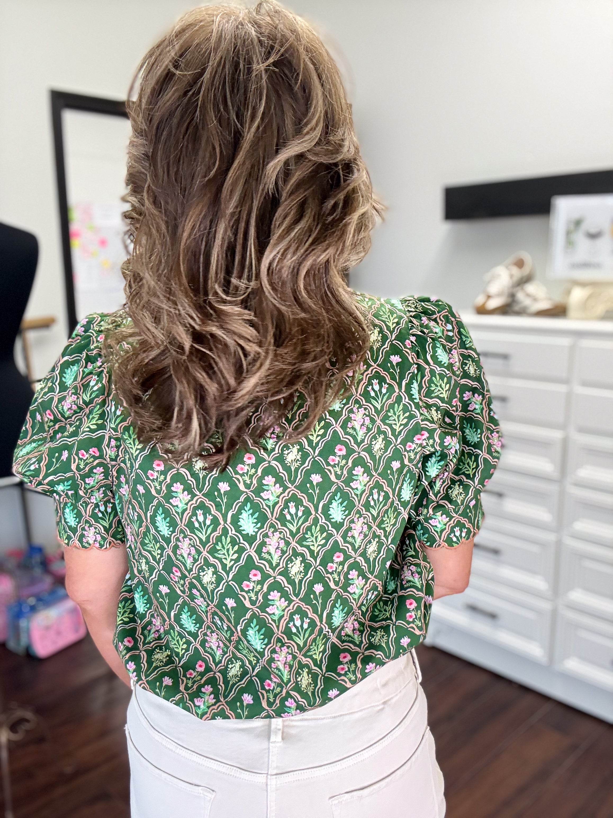 Petal Scallop Short Sleeve Top-Pine