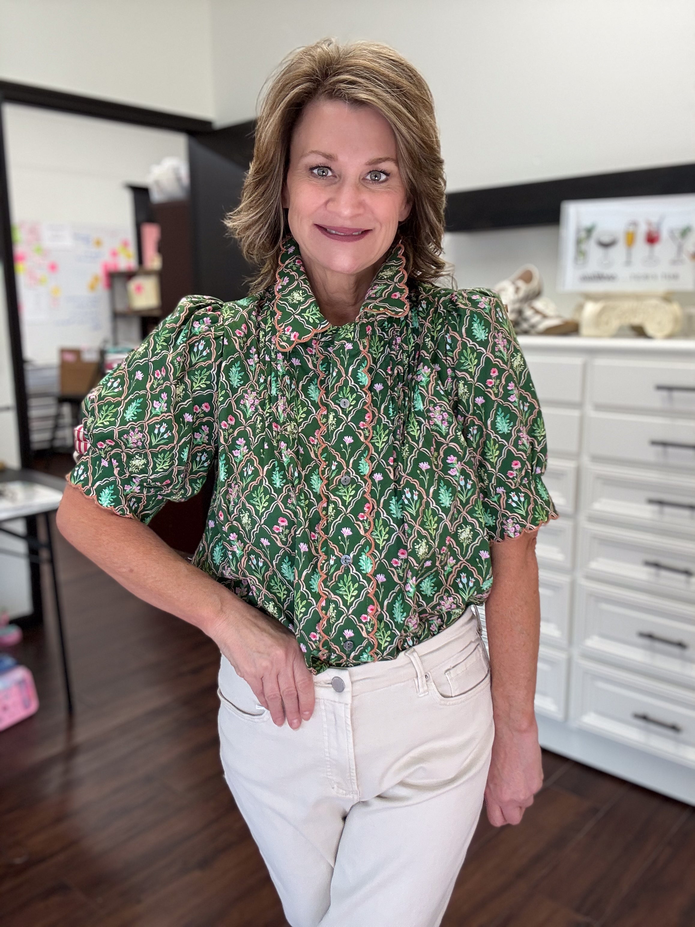 Petal Scallop Short Sleeve Top-Pine