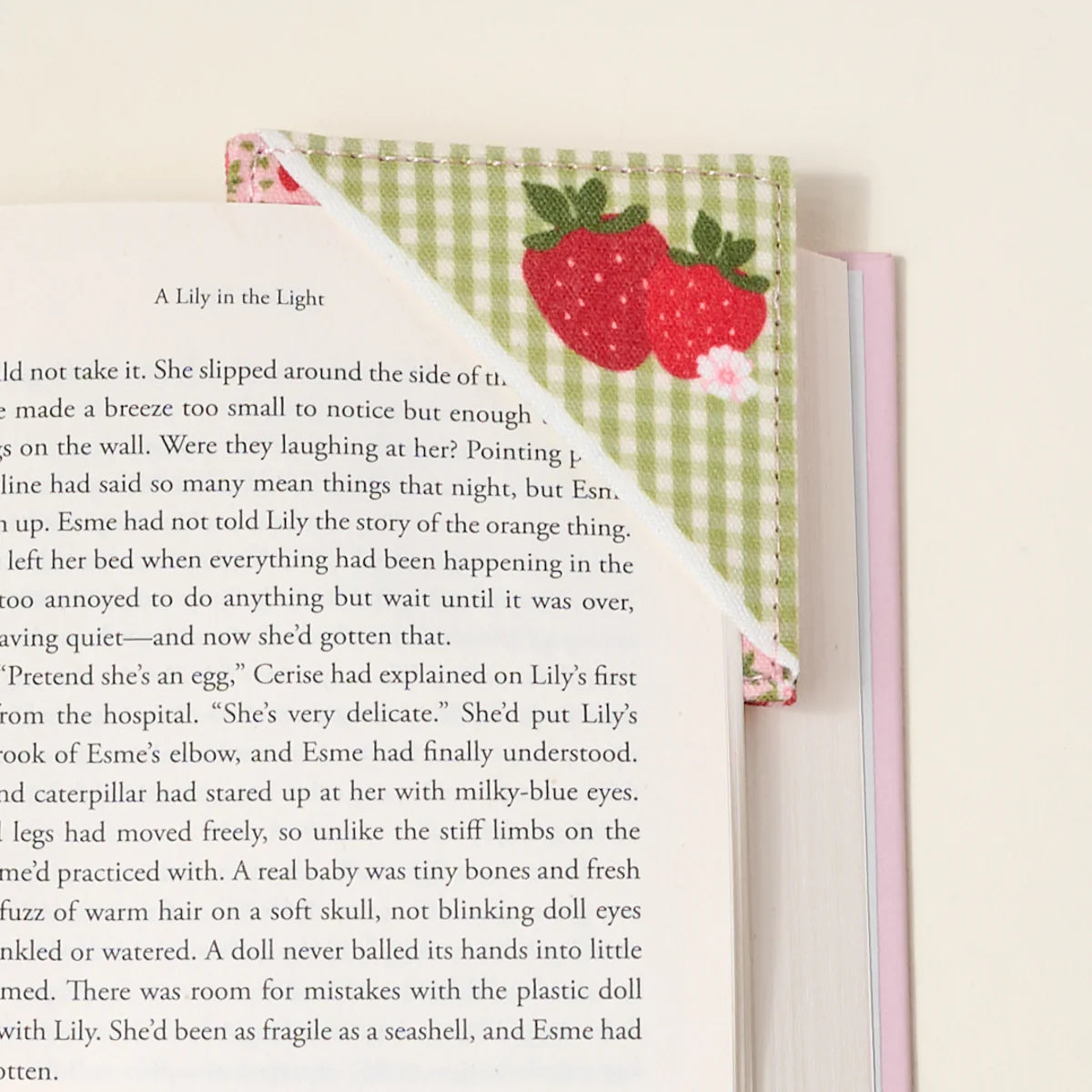 Corner Keeper Fabric Bookmark - Strawberry Fields