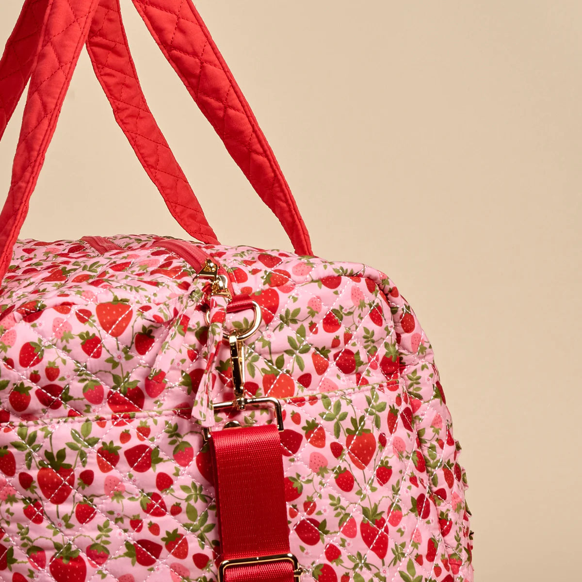 On the Go Quilted Weekender Bag - Strawberry Fields