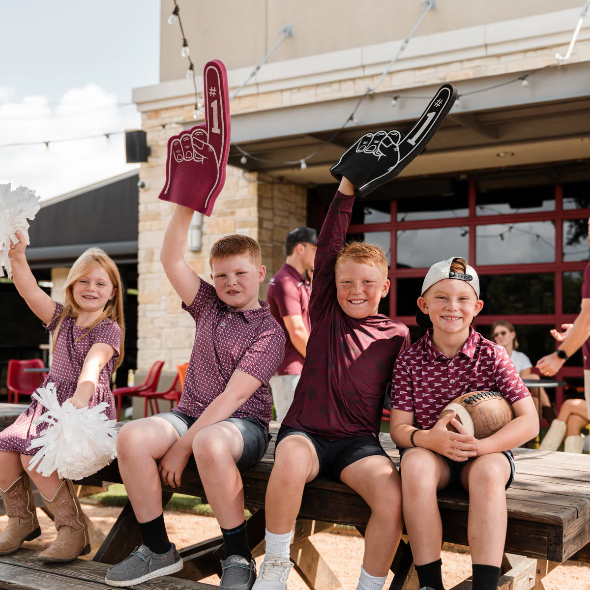 [Burlebo] Youth - PP- Howdy Pennants