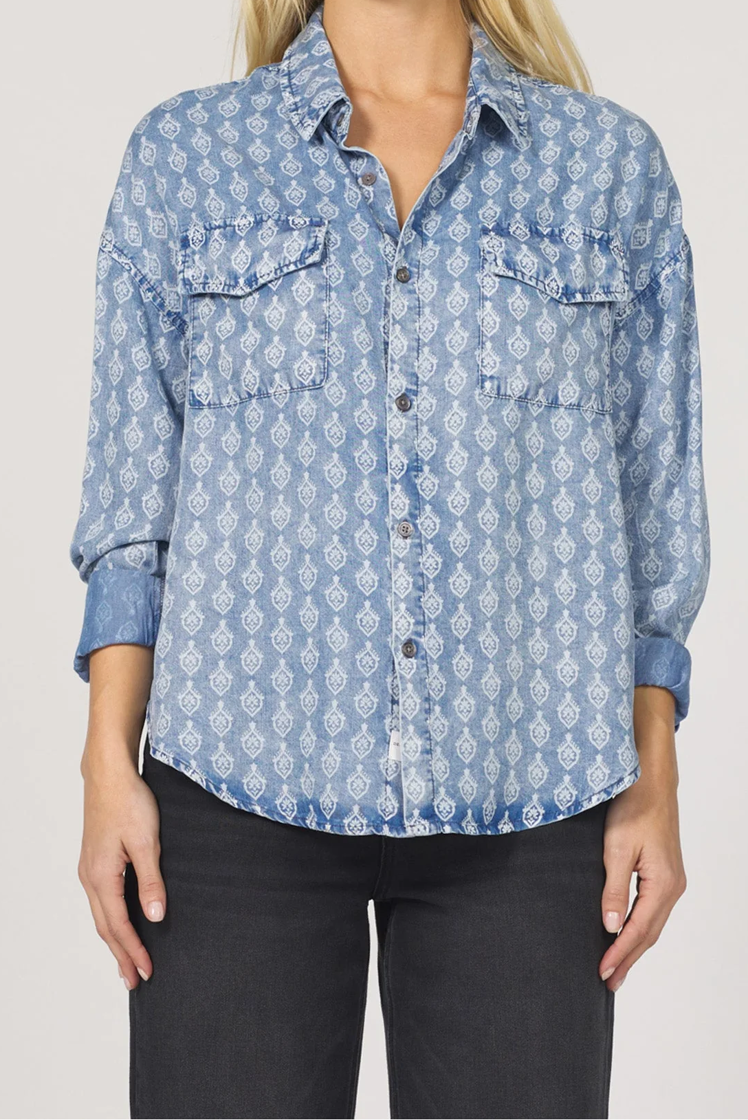 [Dear John] Adrianna Novelty Shirt- Tulip Crest