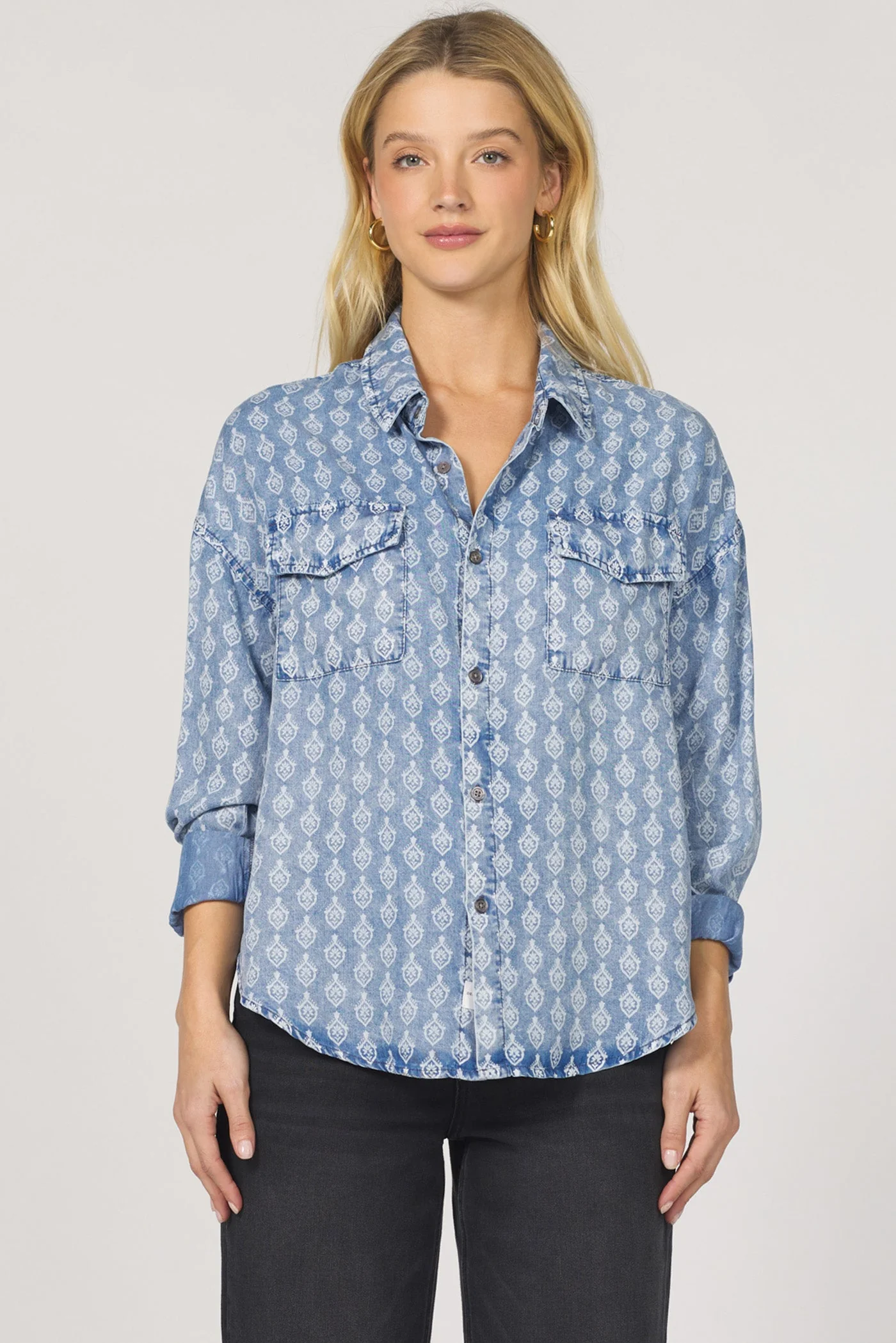 [Dear John] Adrianna Novelty Shirt- Tulip Crest