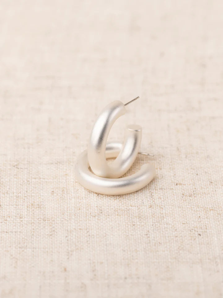 Sara Brushed Earrings-Silver
