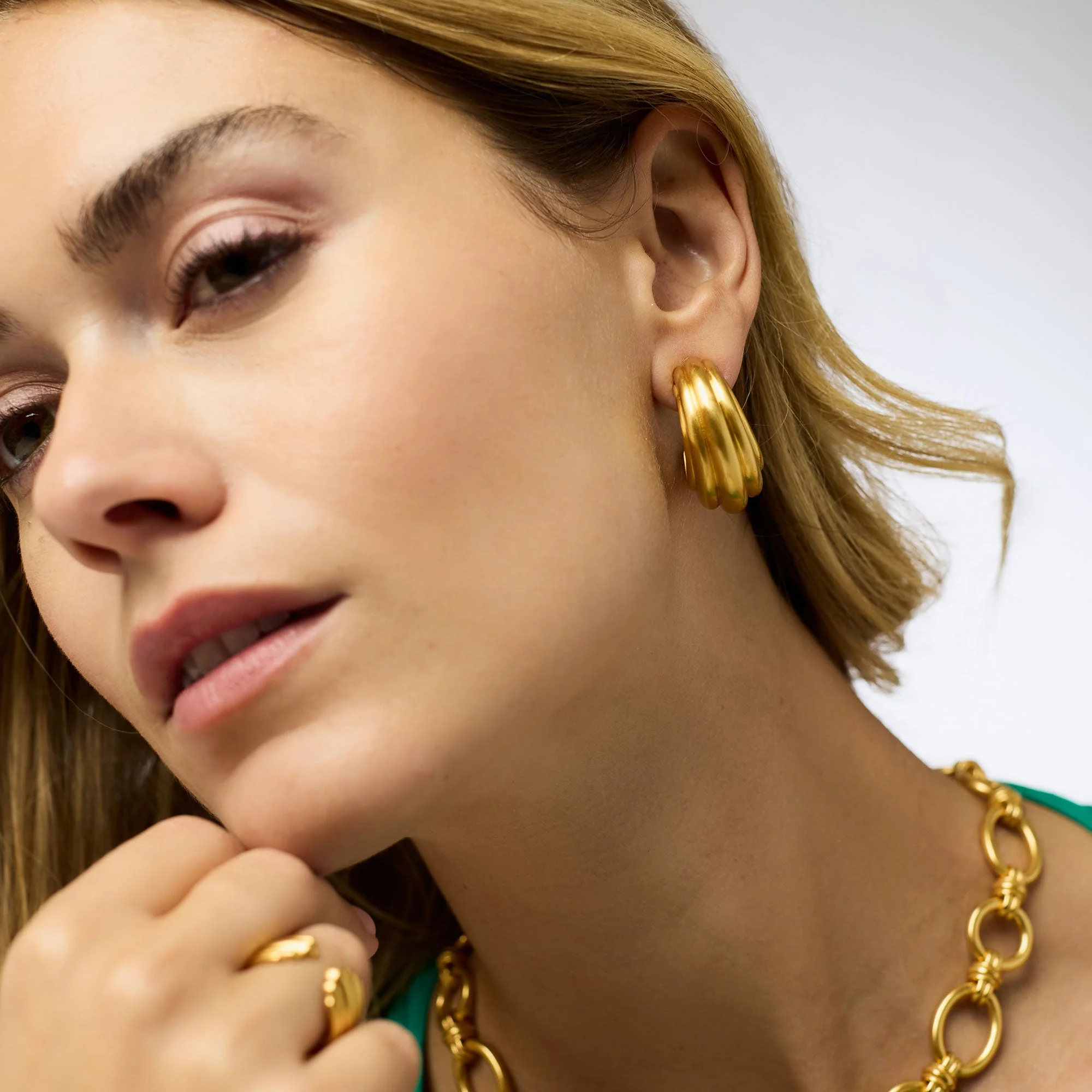 [Jule Vos] Portofino Statement Hoop-Gold-M