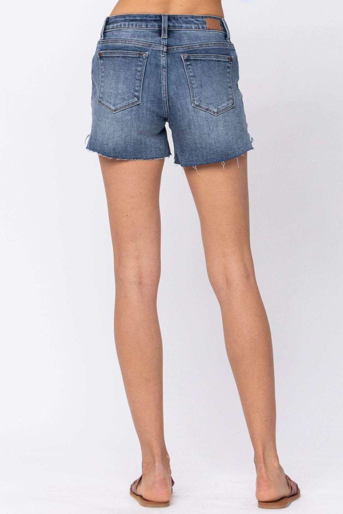[Judy Blue] Mid-Rise Half Cuffed Shorts